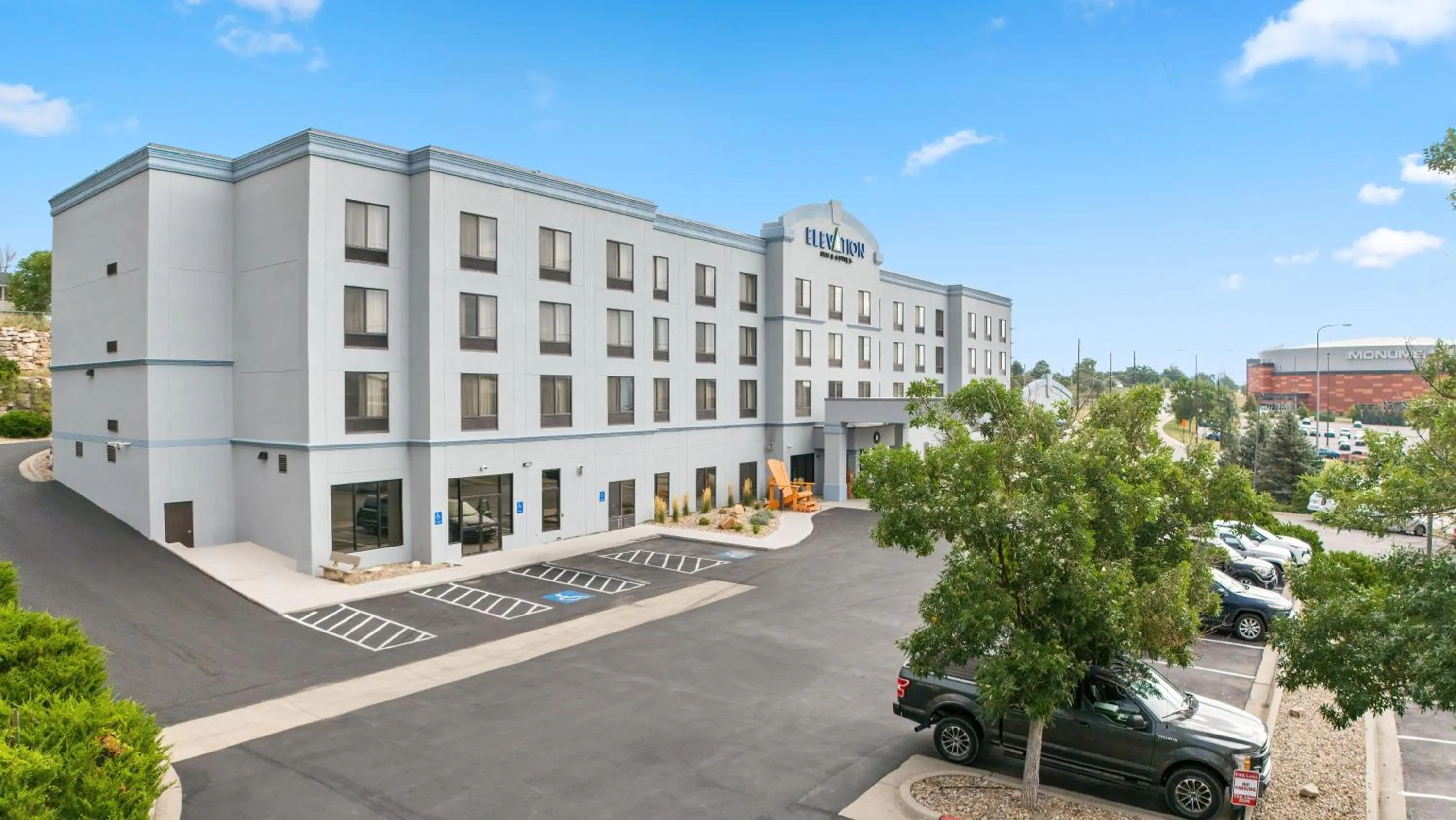 Elevation Inn & Suites, Trademark Collection by Wyndham