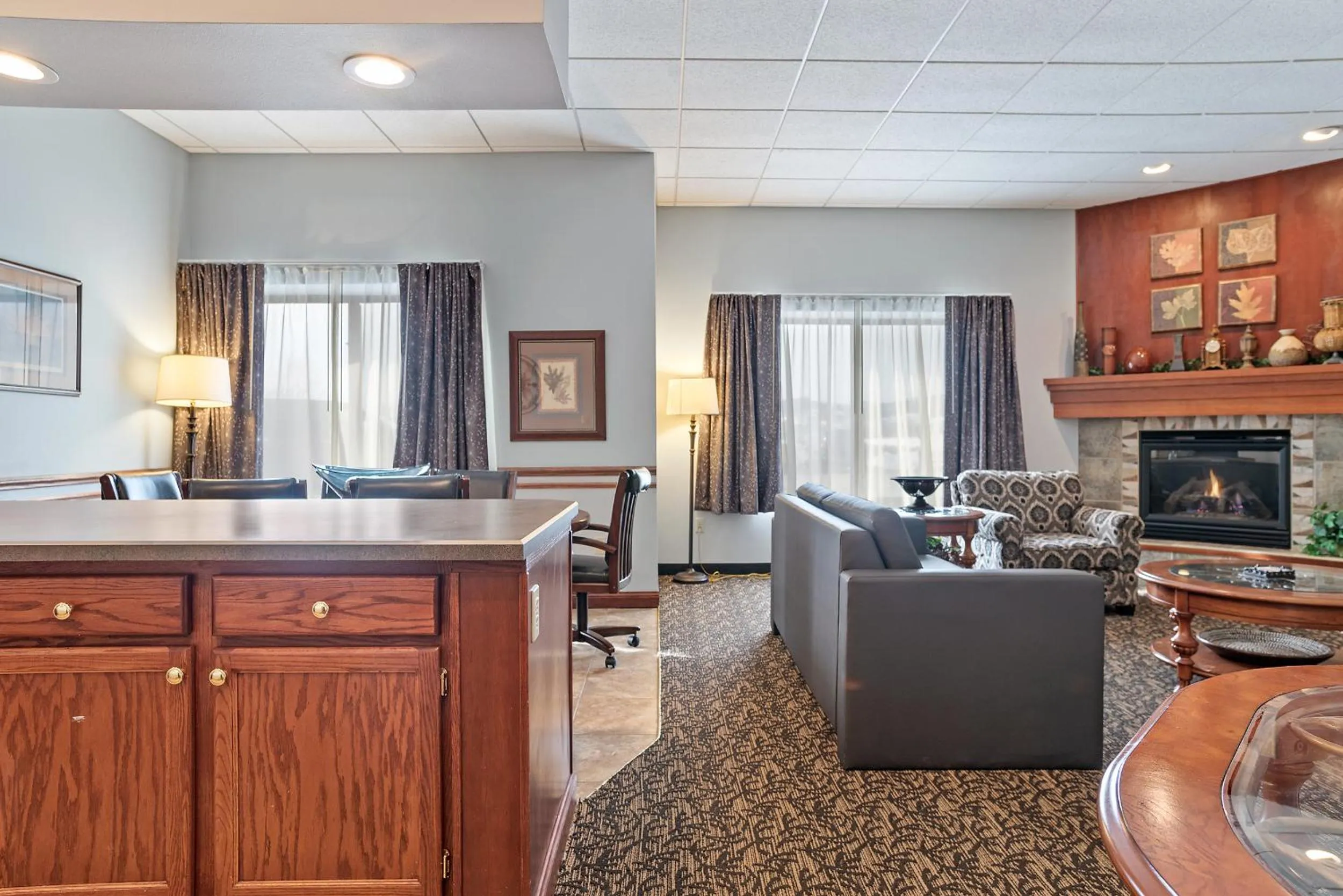 Elevation Inn & Suites, Trademark Collection by Wyndham