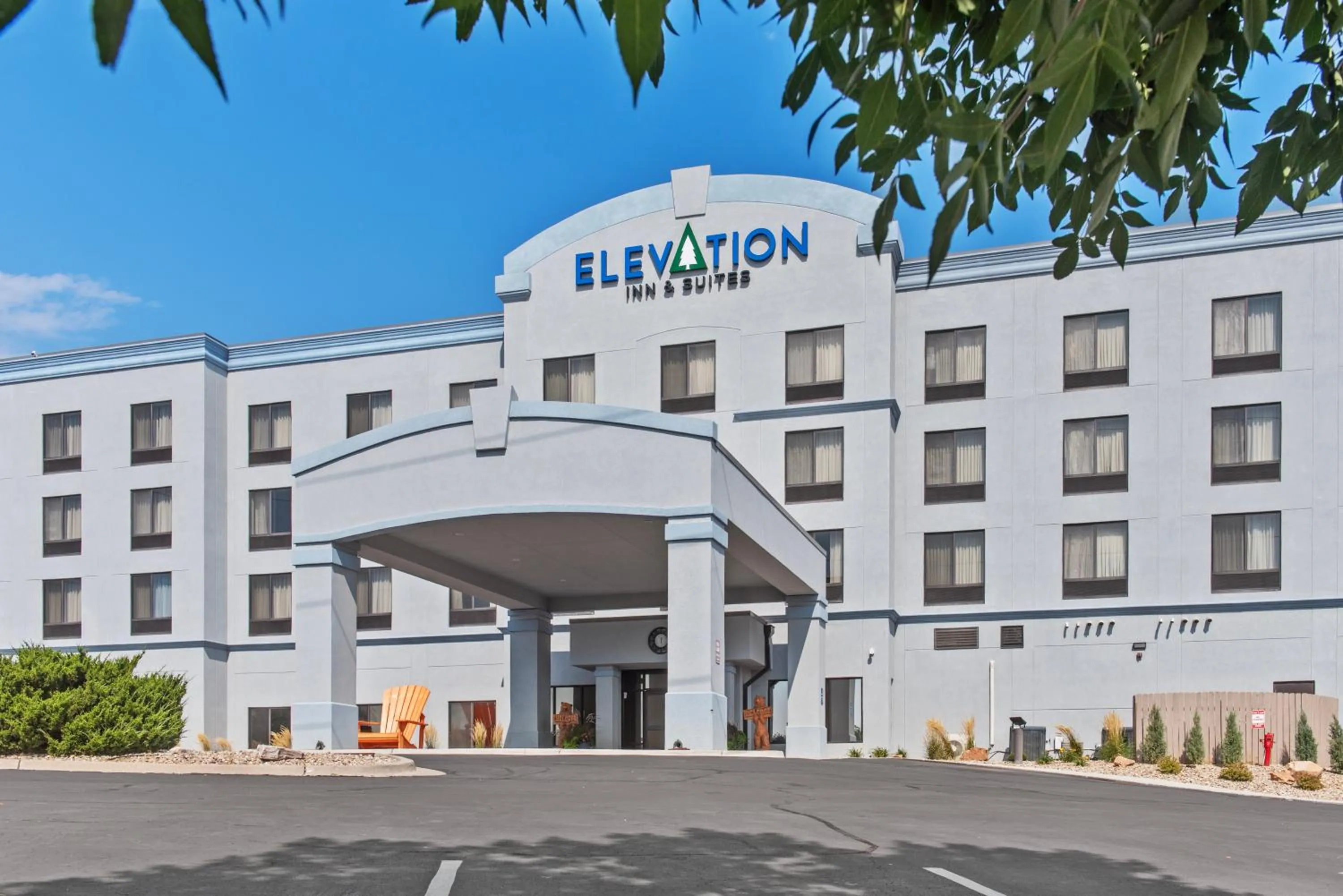 Elevation Inn & Suites, Trademark Collection by Wyndham