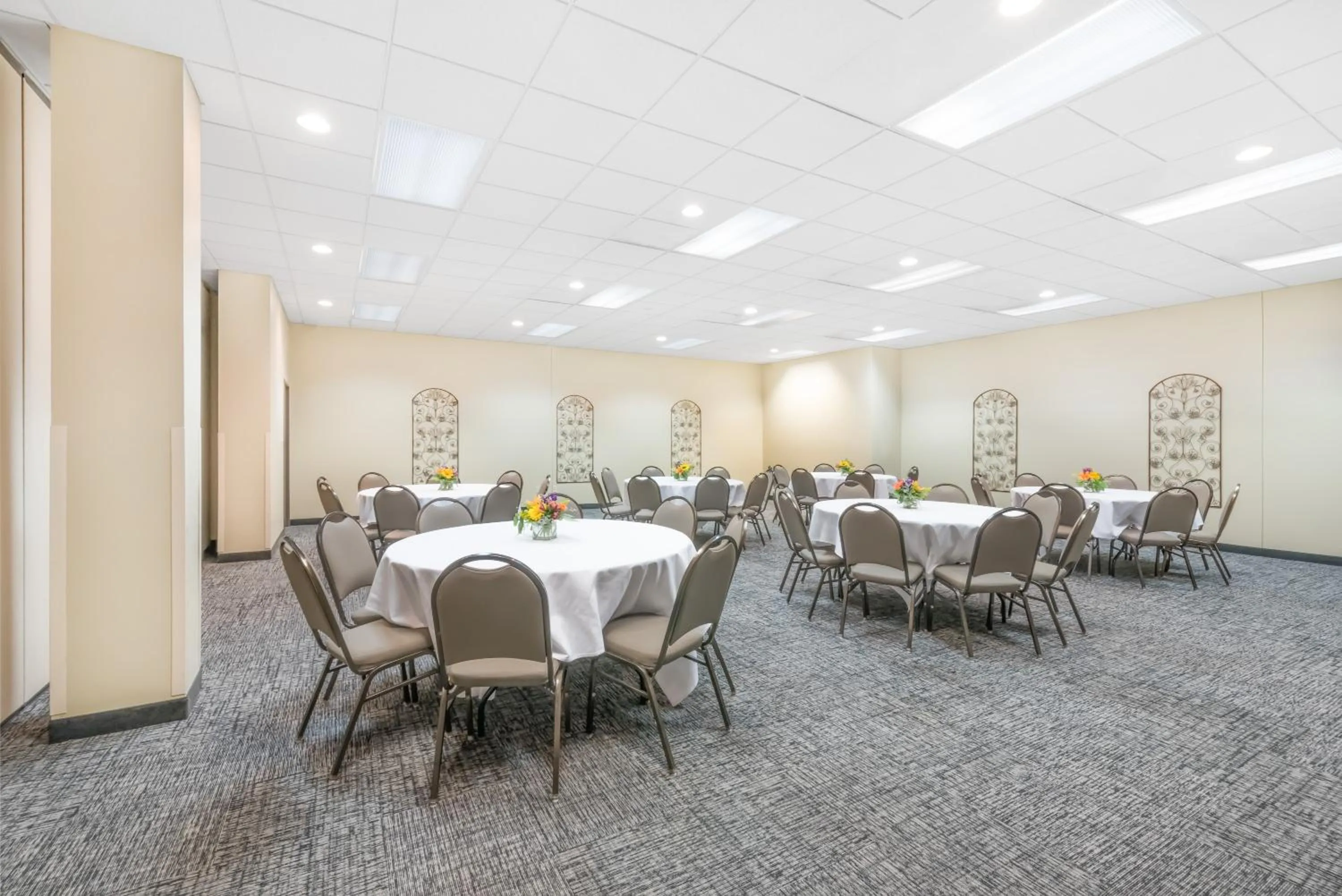 Banquet/Function facilities in Elevation Inn & Suites, Trademark Collection by Wyndham