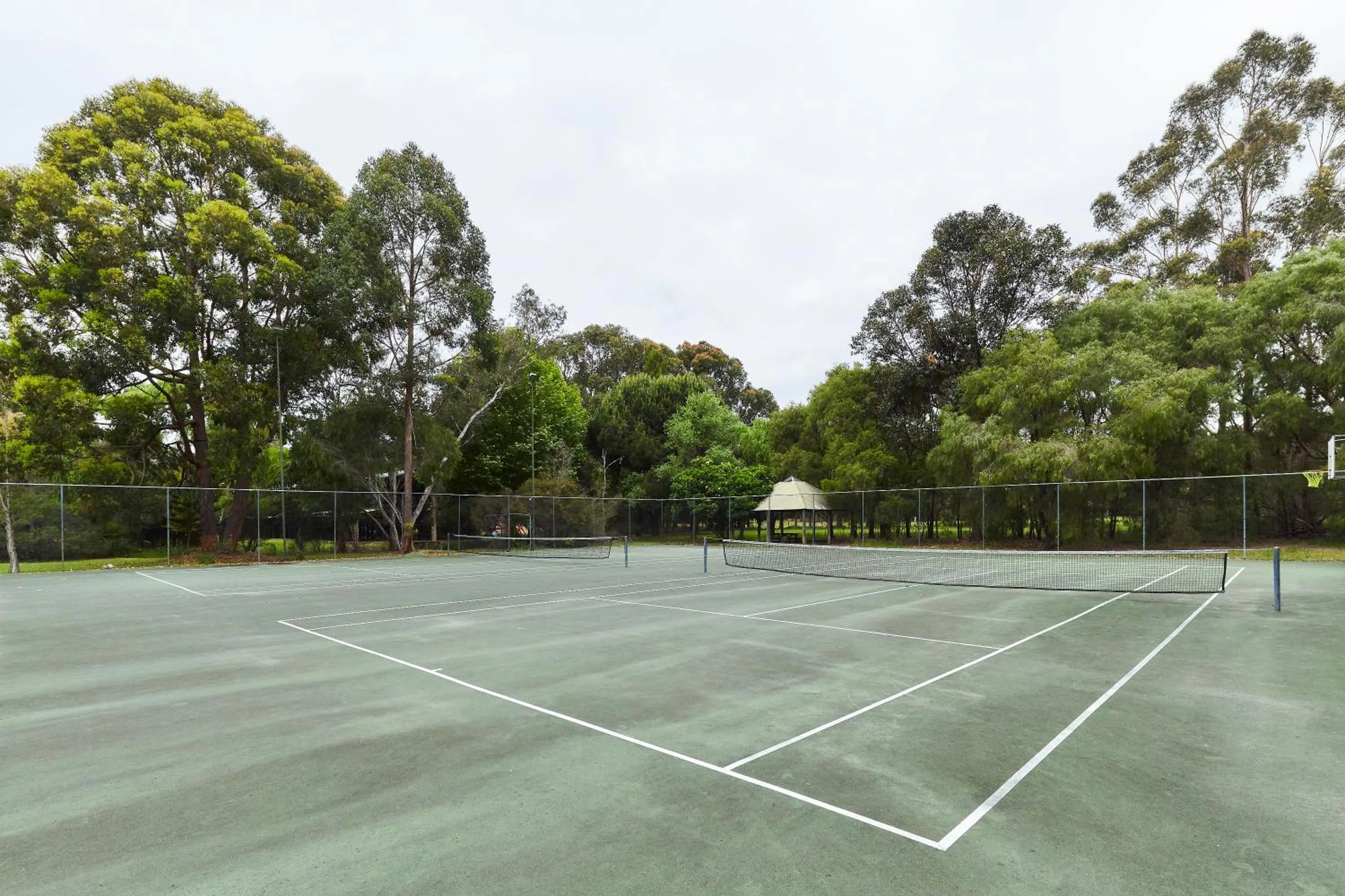 Tennis court in RAC Karri Valley Resort