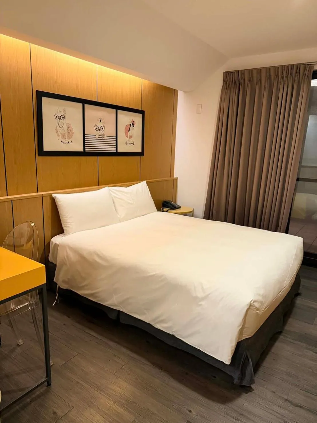 On site, Bed in 逢甲25行館Fengjia 25 Hotel