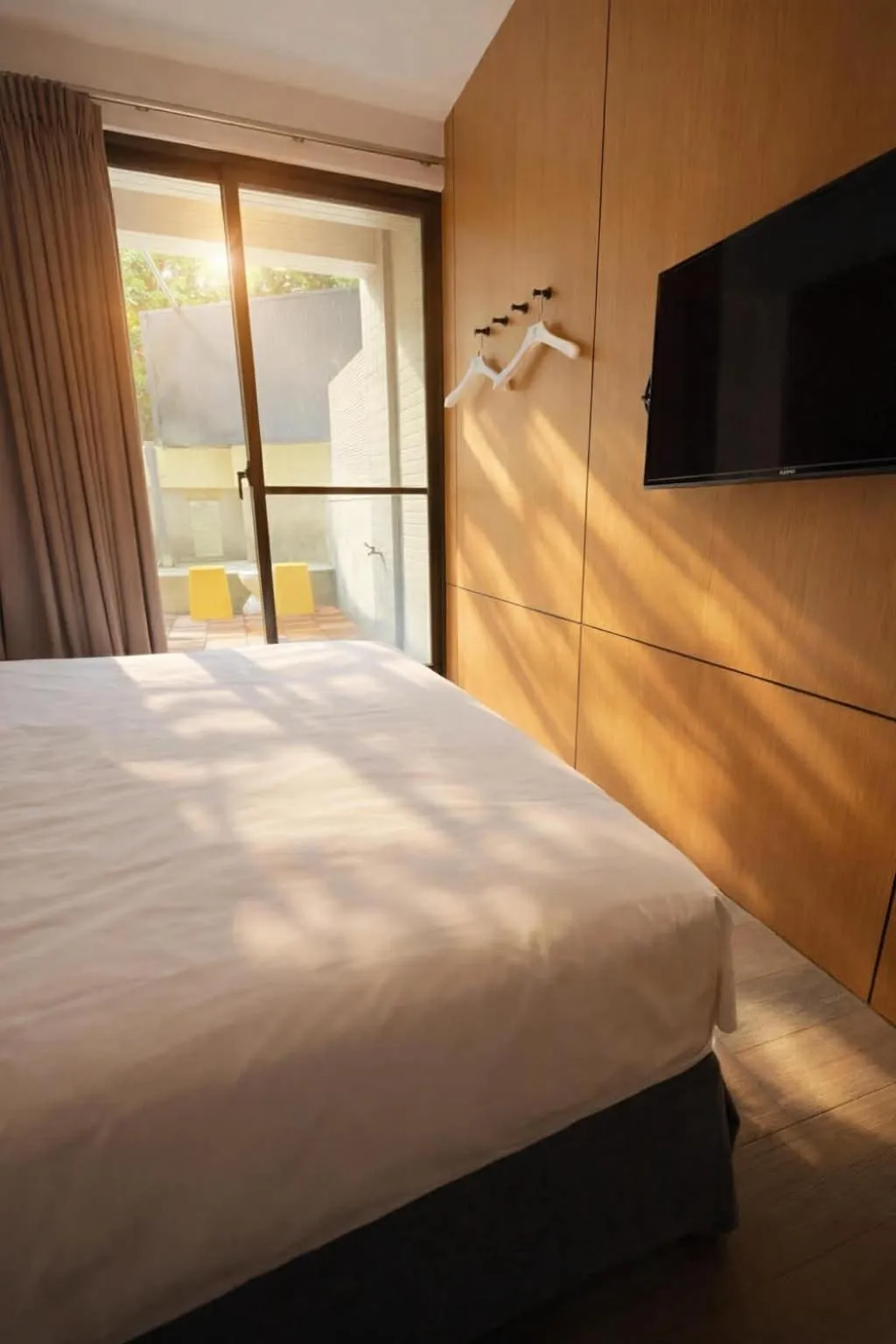 On site, Bed in 逢甲25行館Fengjia 25 Hotel