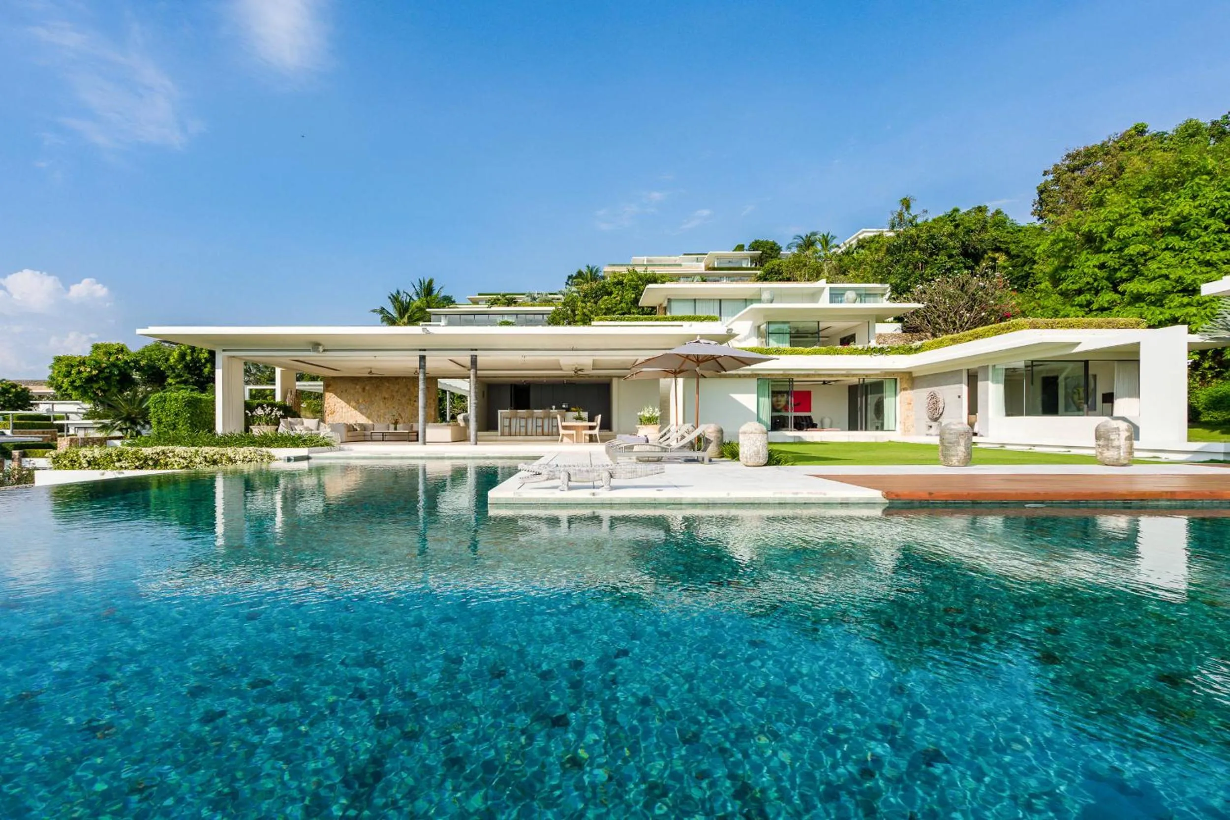 Photo of the whole room in Samujana Villas