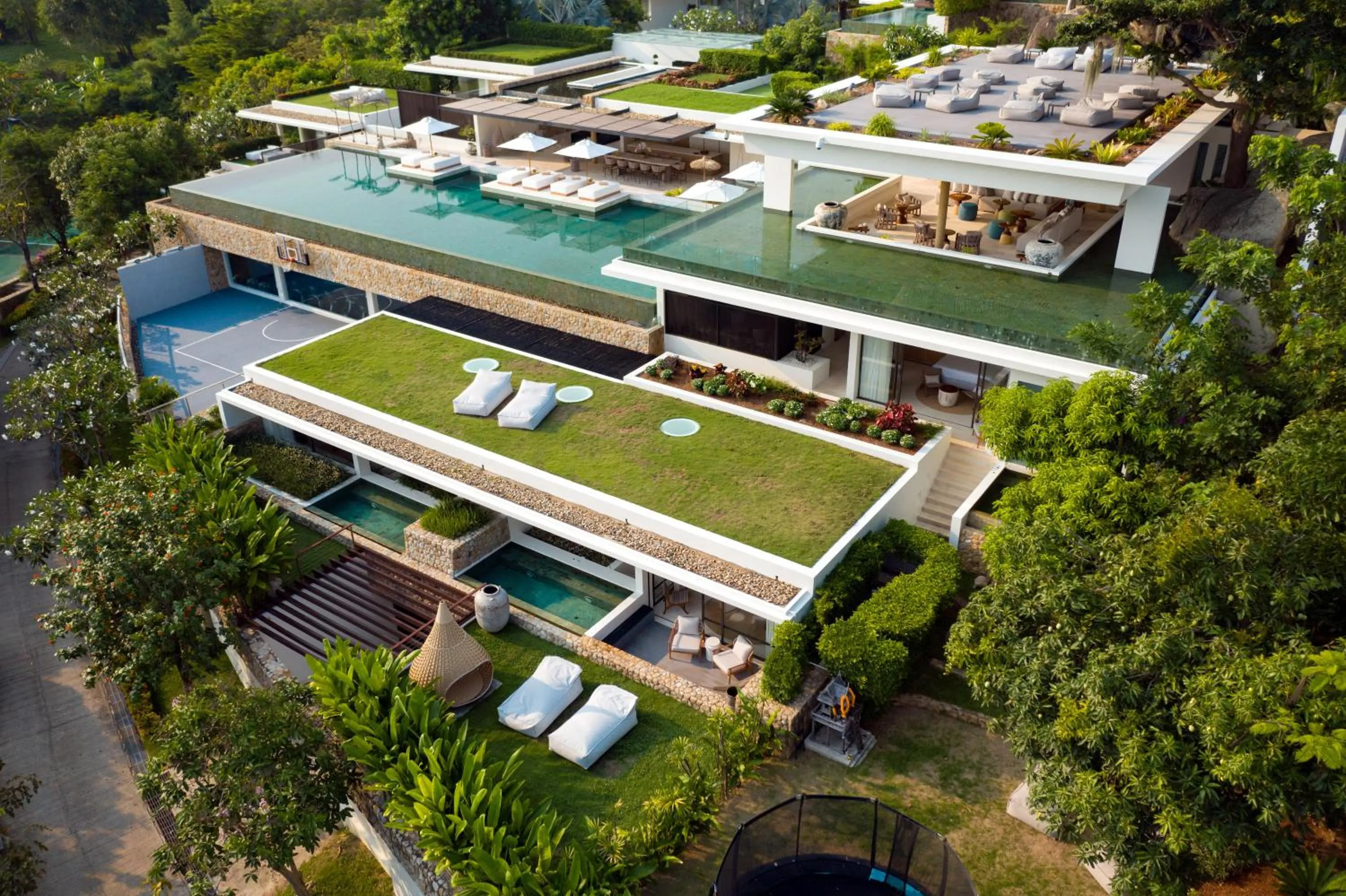 Photo of the whole room in Samujana Villas