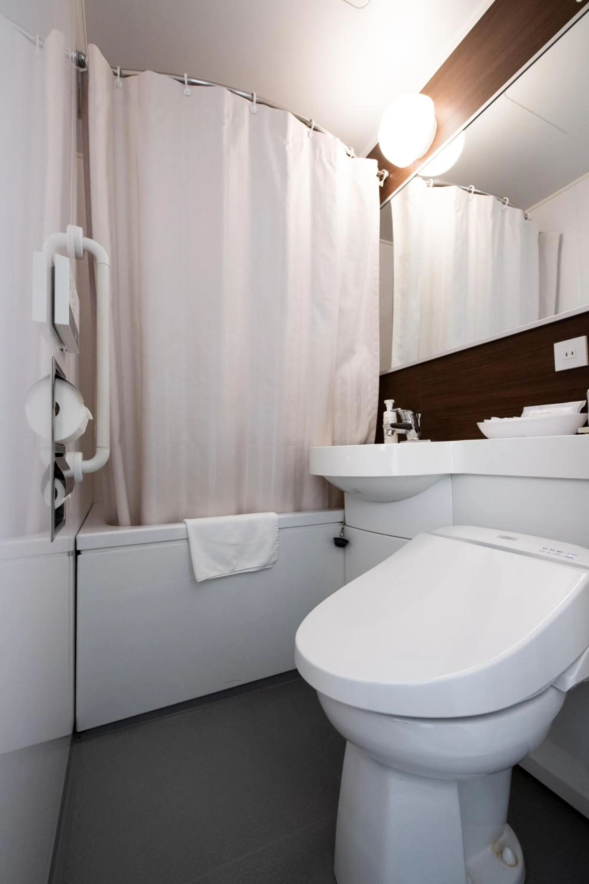 Bathroom in Ueno First City Hotel