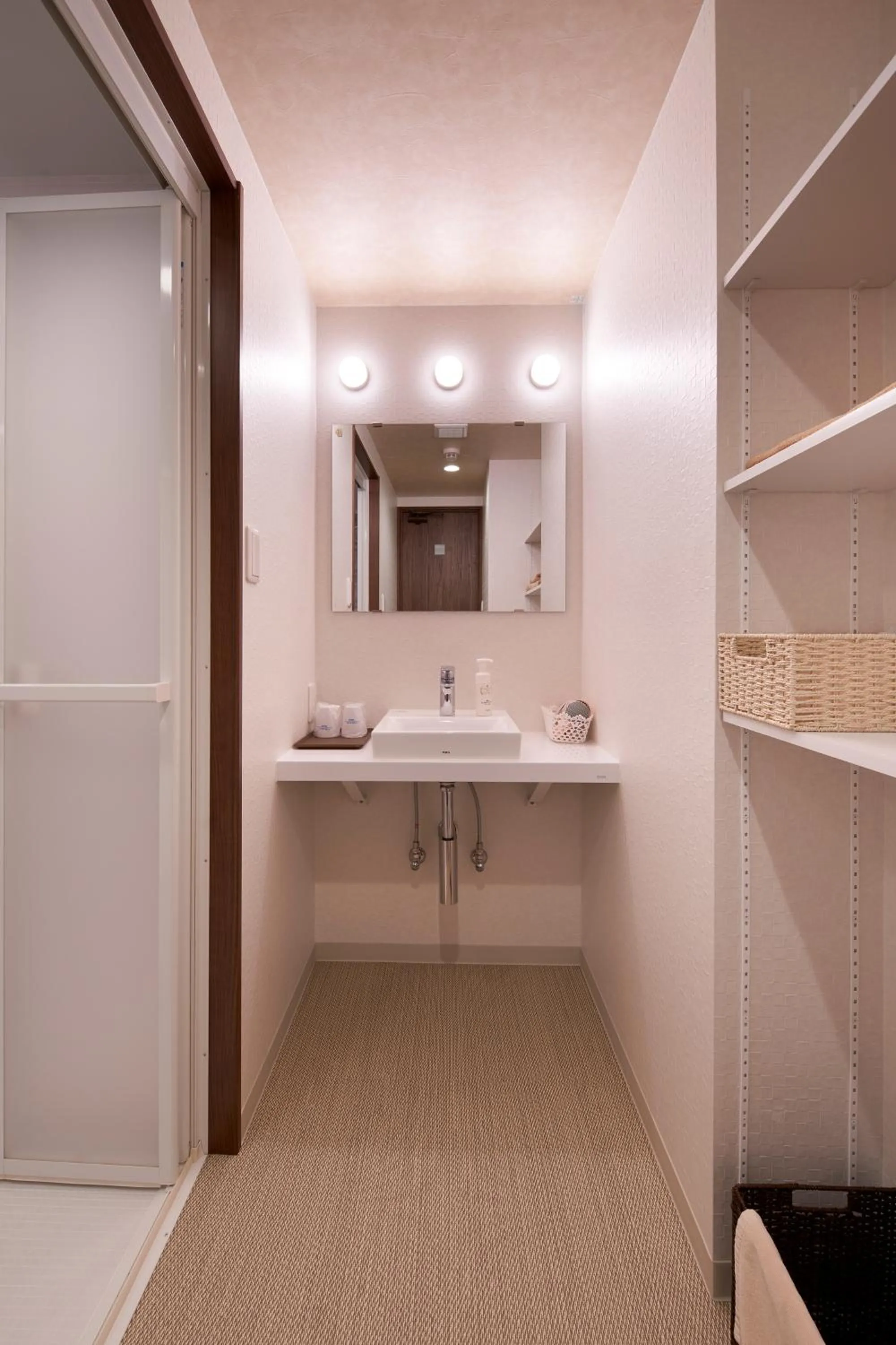 Photo of the whole room in Ueno First City Hotel