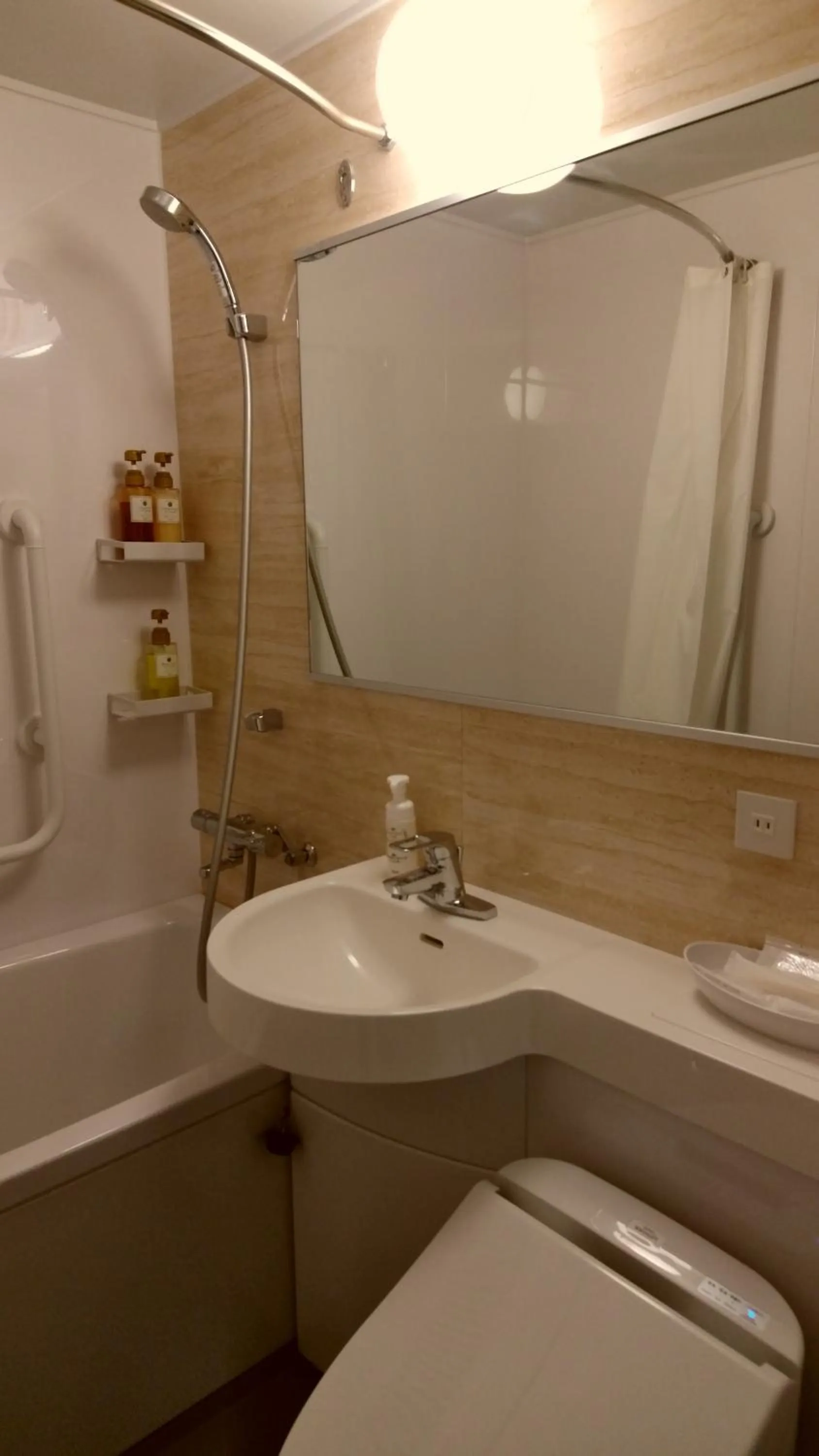 Bathroom in Ueno First City Hotel