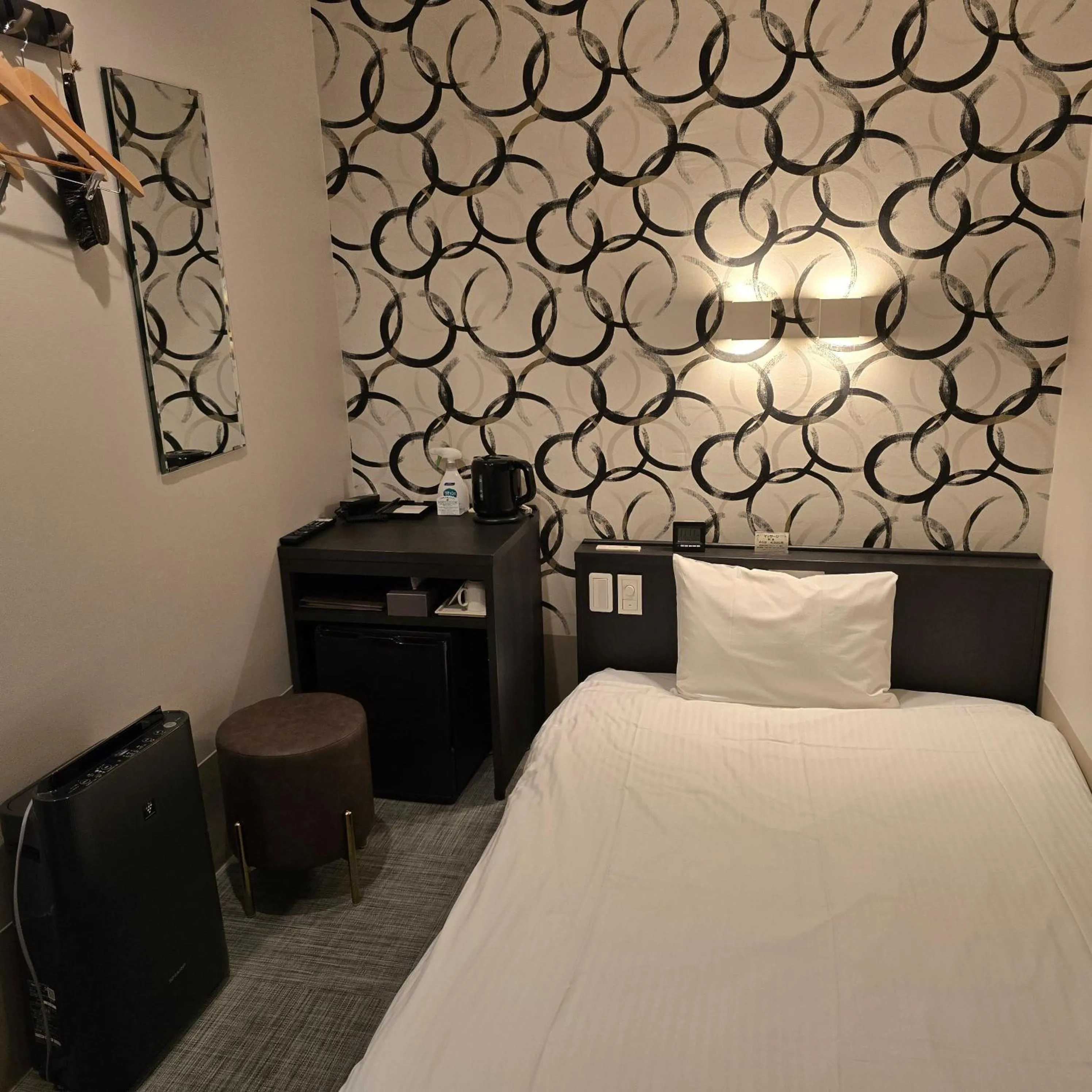 Photo of the whole room, Bed in Ueno First City Hotel