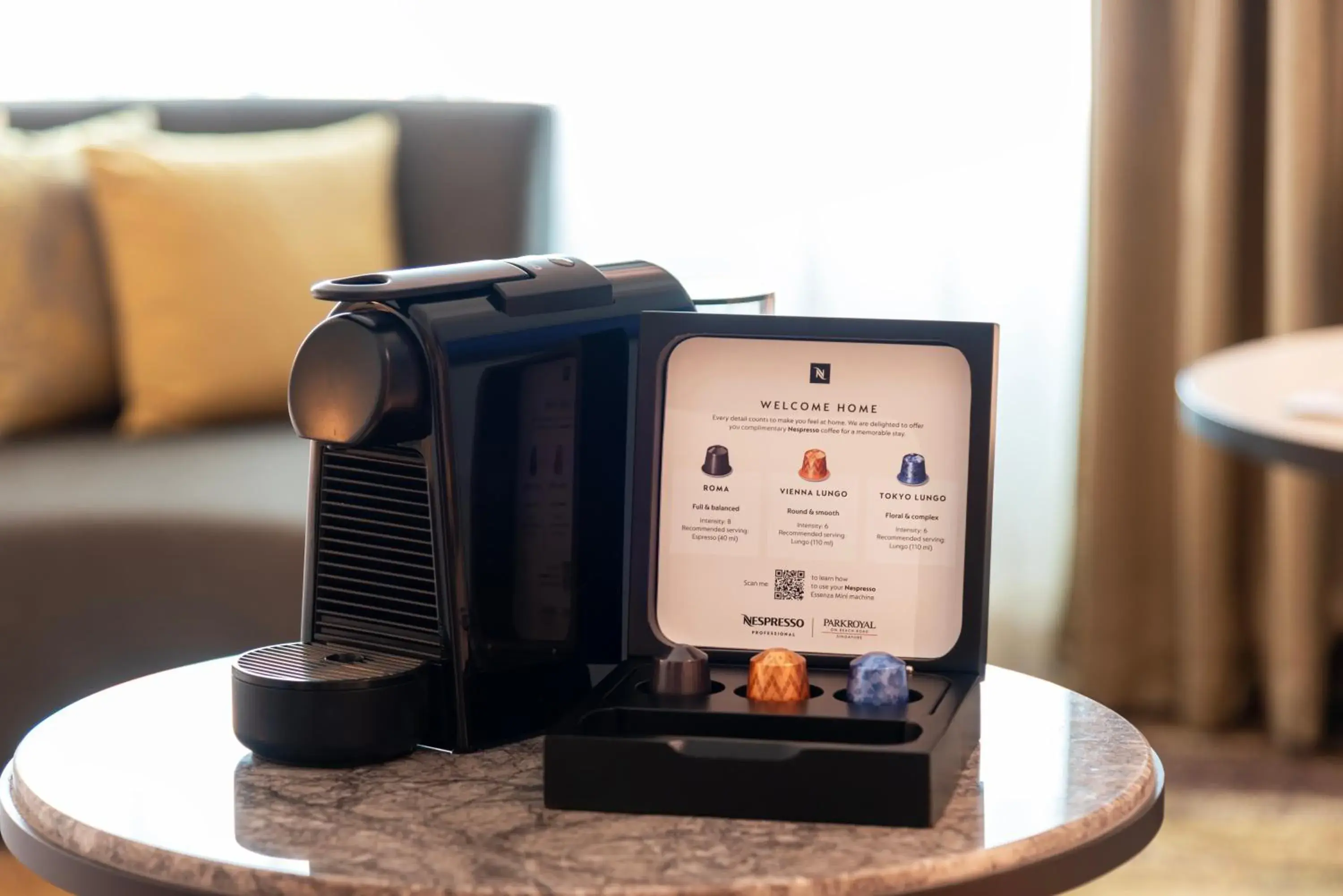 Deluxe Room with Rollaway Bed in PARKROYAL on Beach Road, Singapore Deluxe Room with Rollaway Bed in PARKROYAL on Beach Road, Singapore