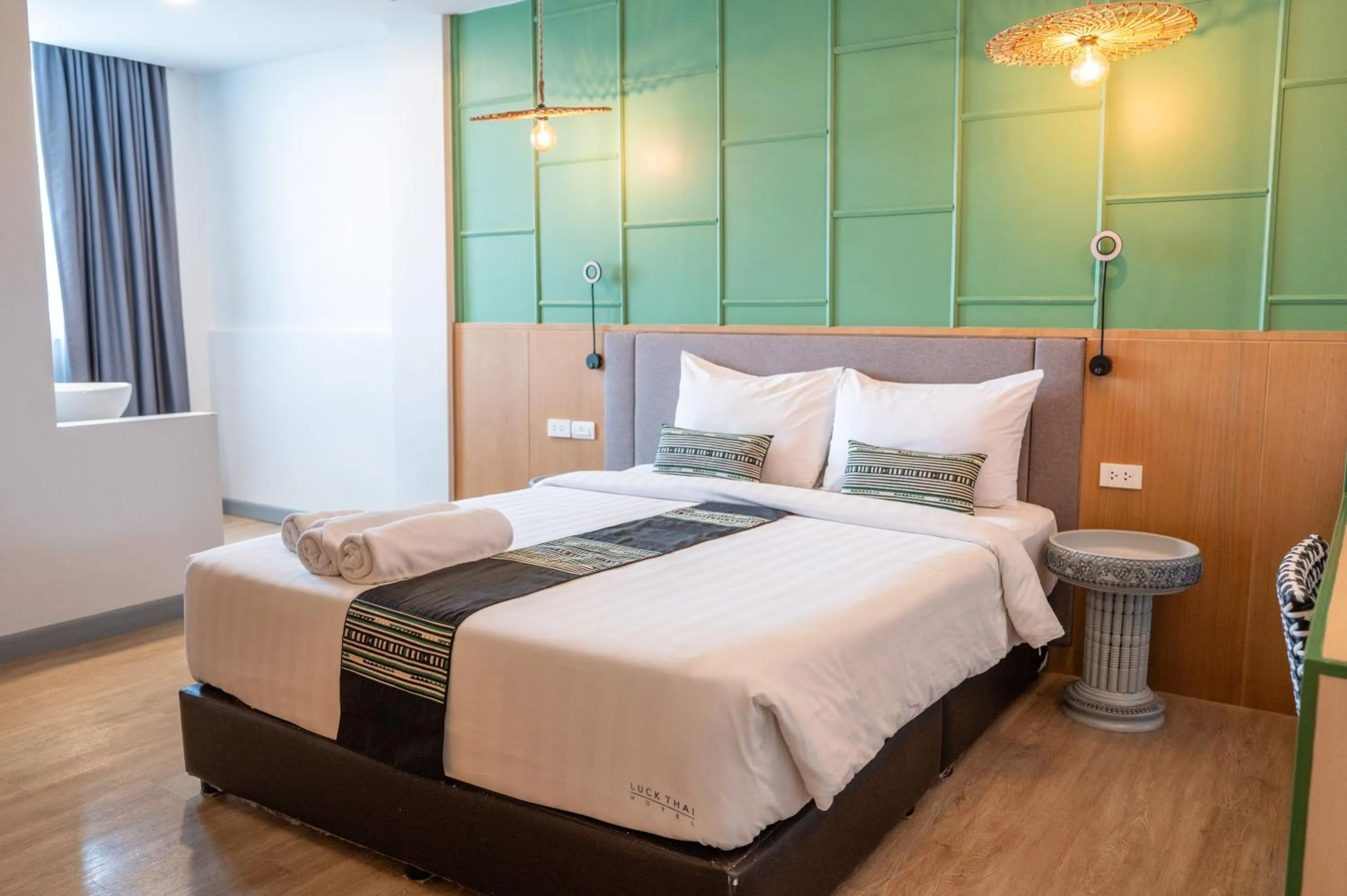 Bed in Luck Thai Hotel