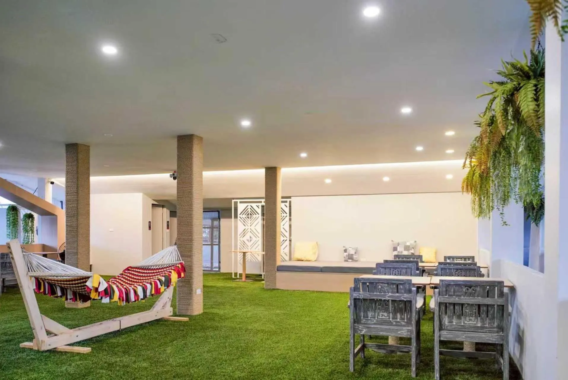 Seating area in Luck Thai Hotel