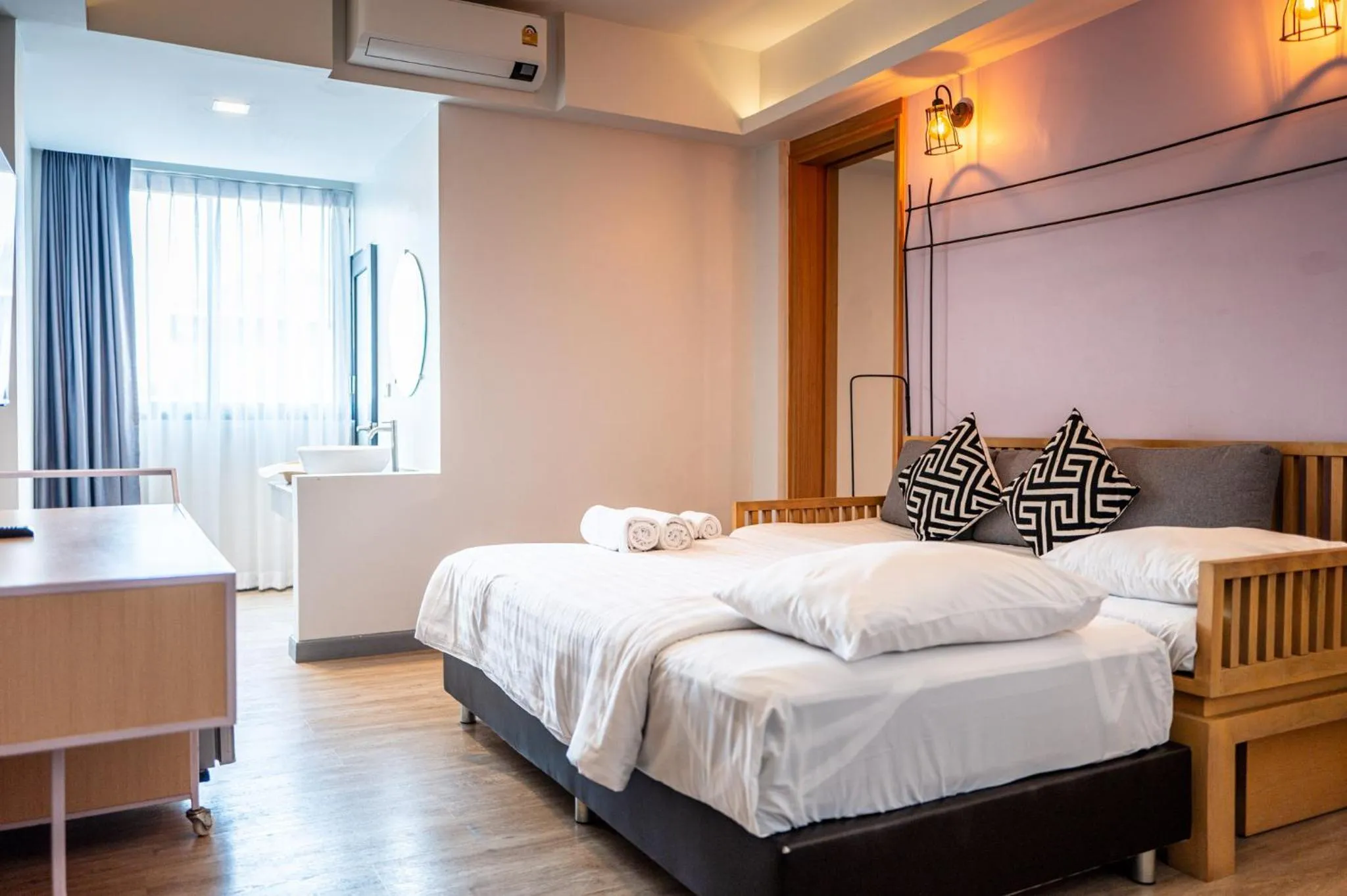 Bed in Luck Thai Hotel