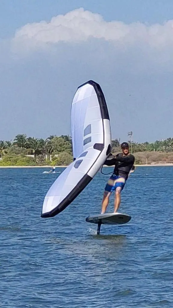 Windsurfing in De Silva Palm Resort