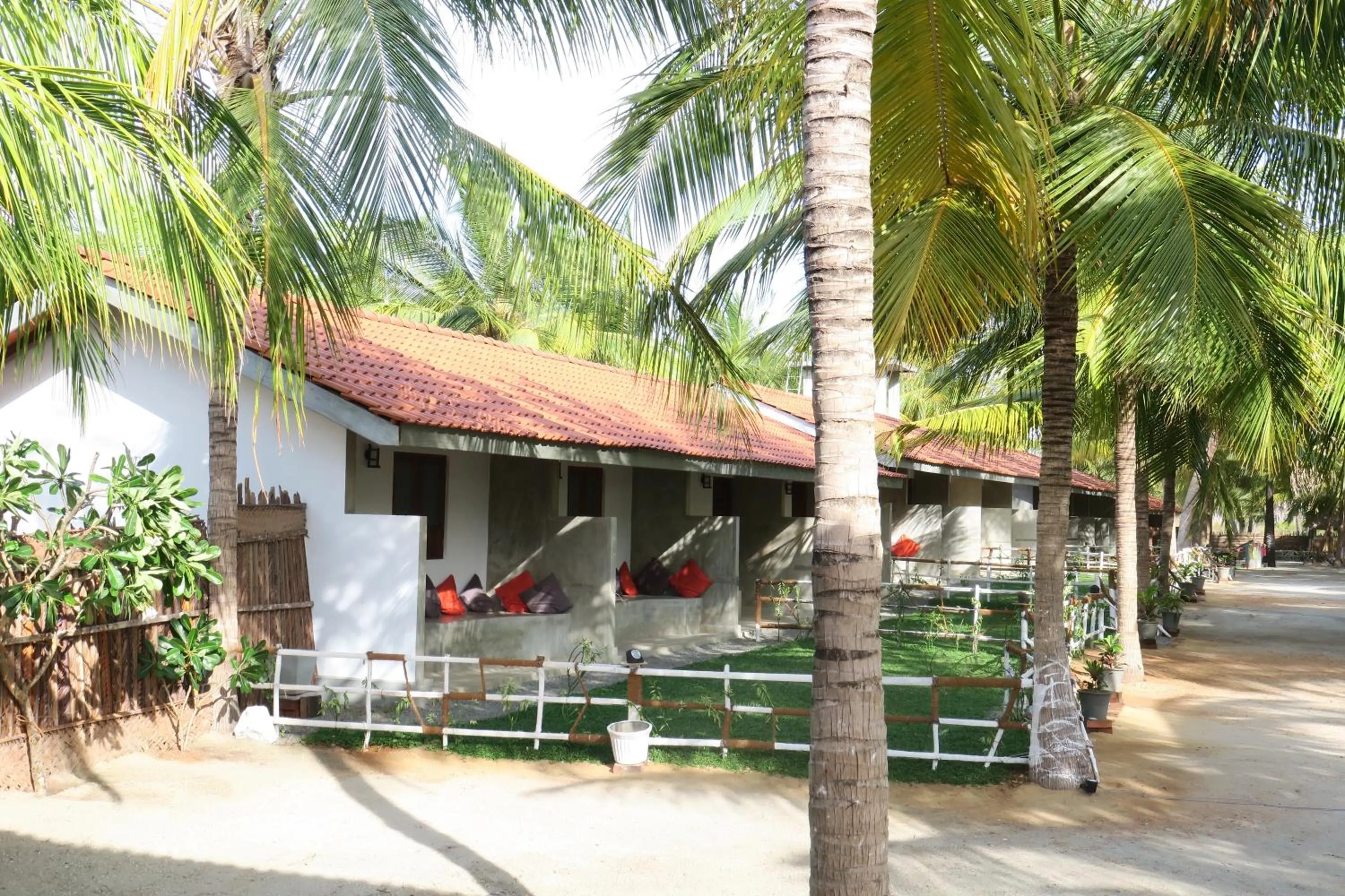 De Silva Palm Resort