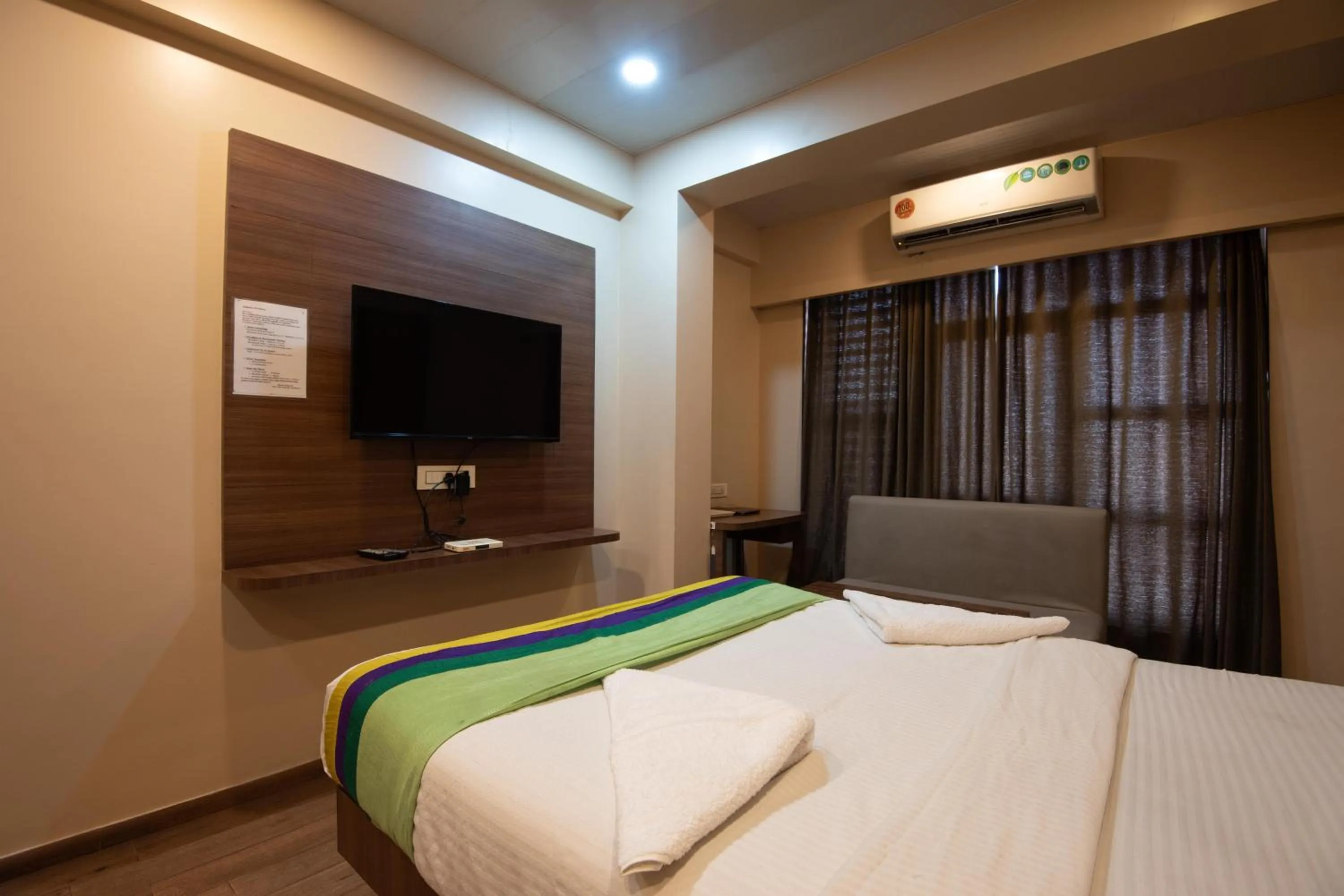 Bed in Hotel Mahadev Residency - Dapode, Bhiwandi