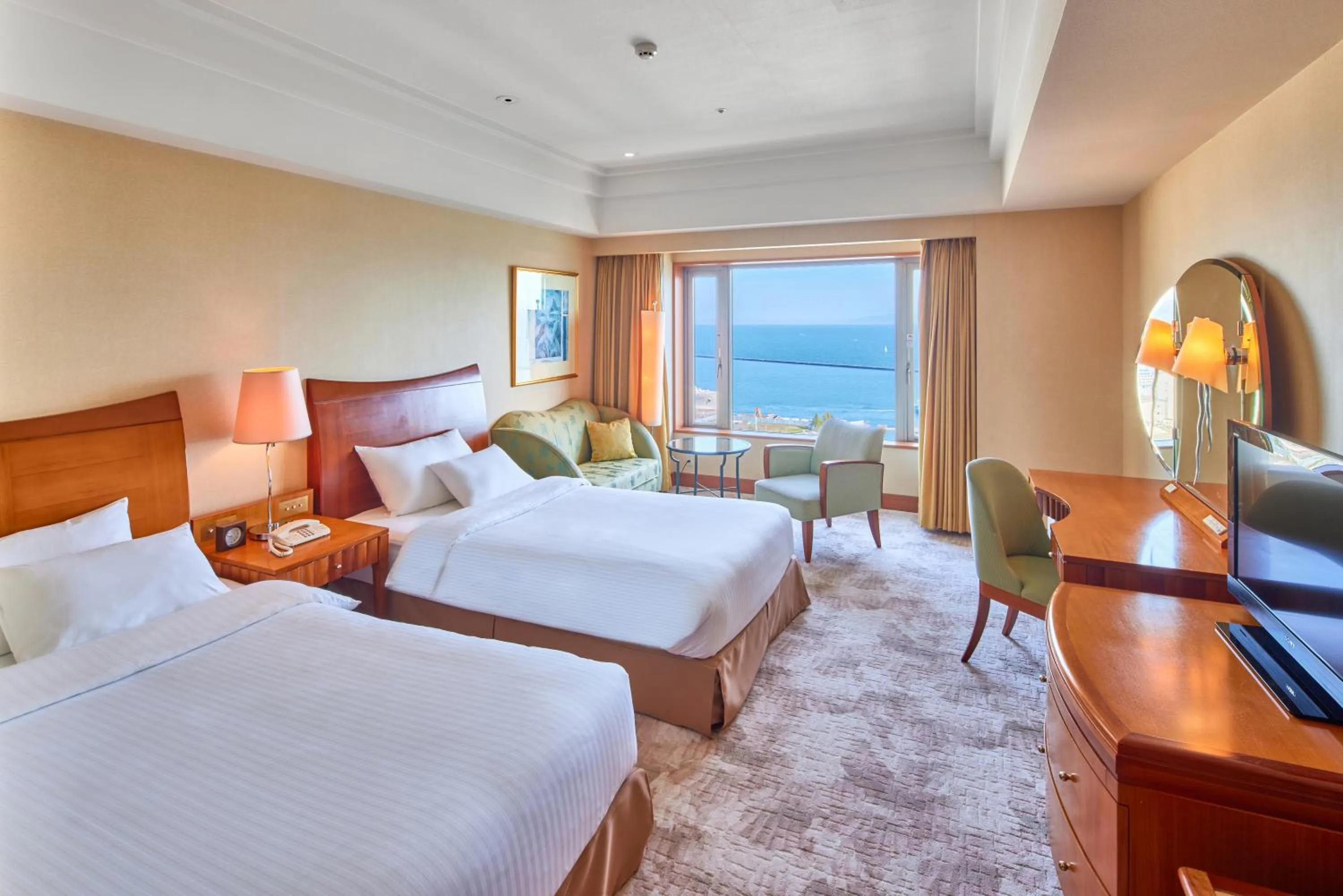 Living room, Bed in Grand Park Otaru