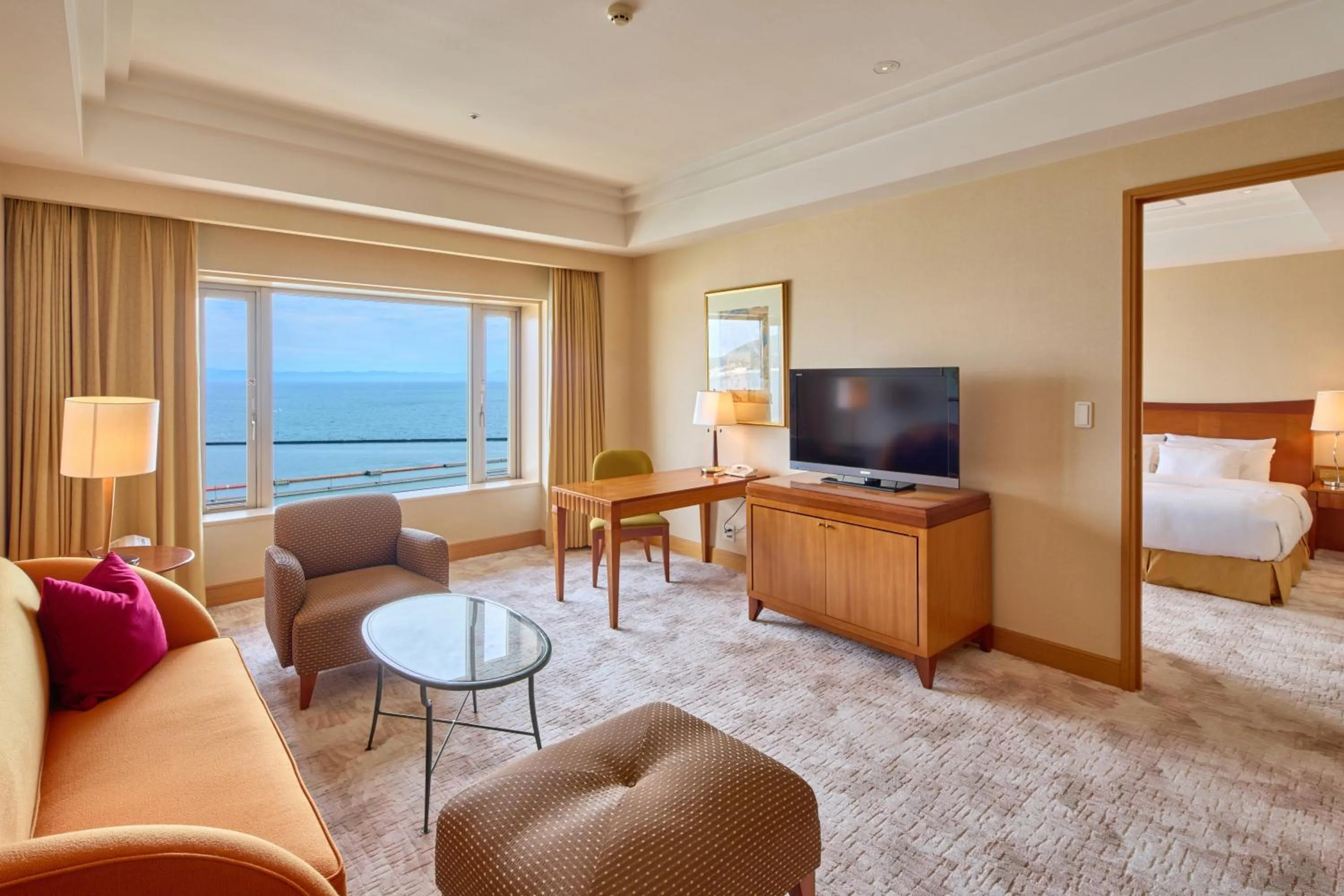 Sea view, Bed in Grand Park Otaru