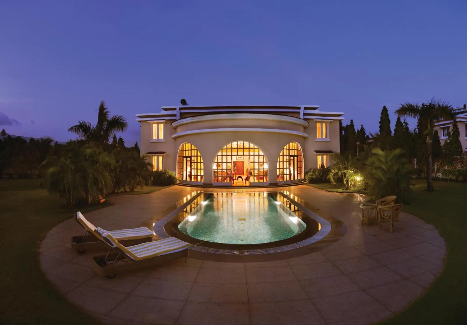 group of guests in The LaLiT Golf & Spa Resort Goa