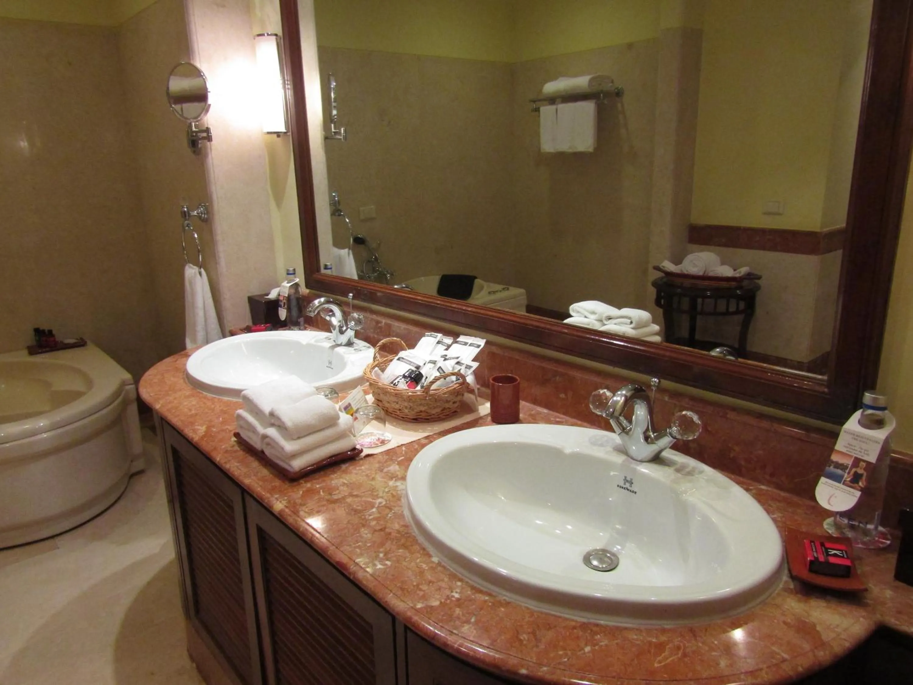 Bathroom in The LaLiT Golf & Spa Resort Goa