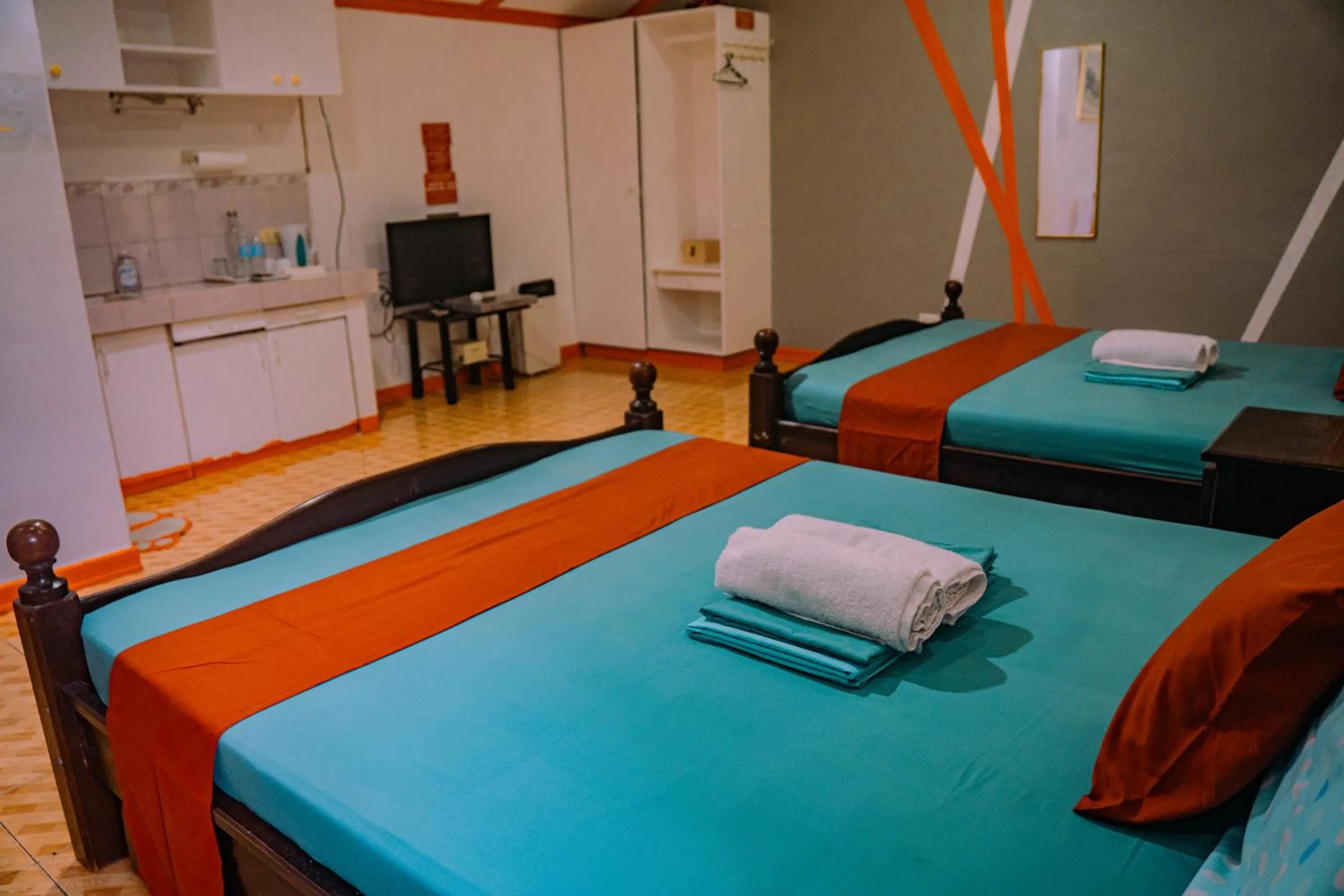 Bed in L & M Hearthstones Lodge