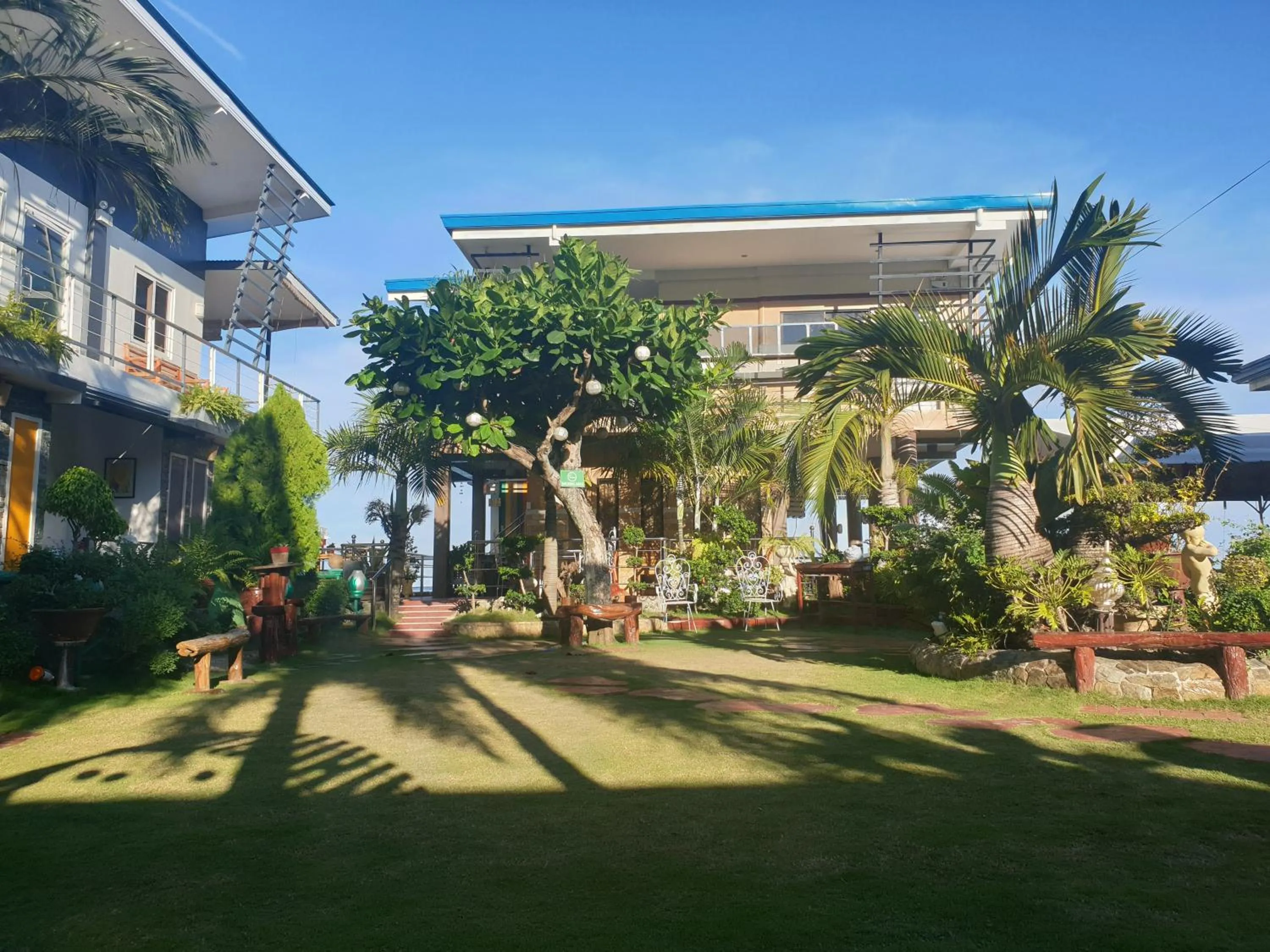 Garden in L & M Hearthstones Lodge