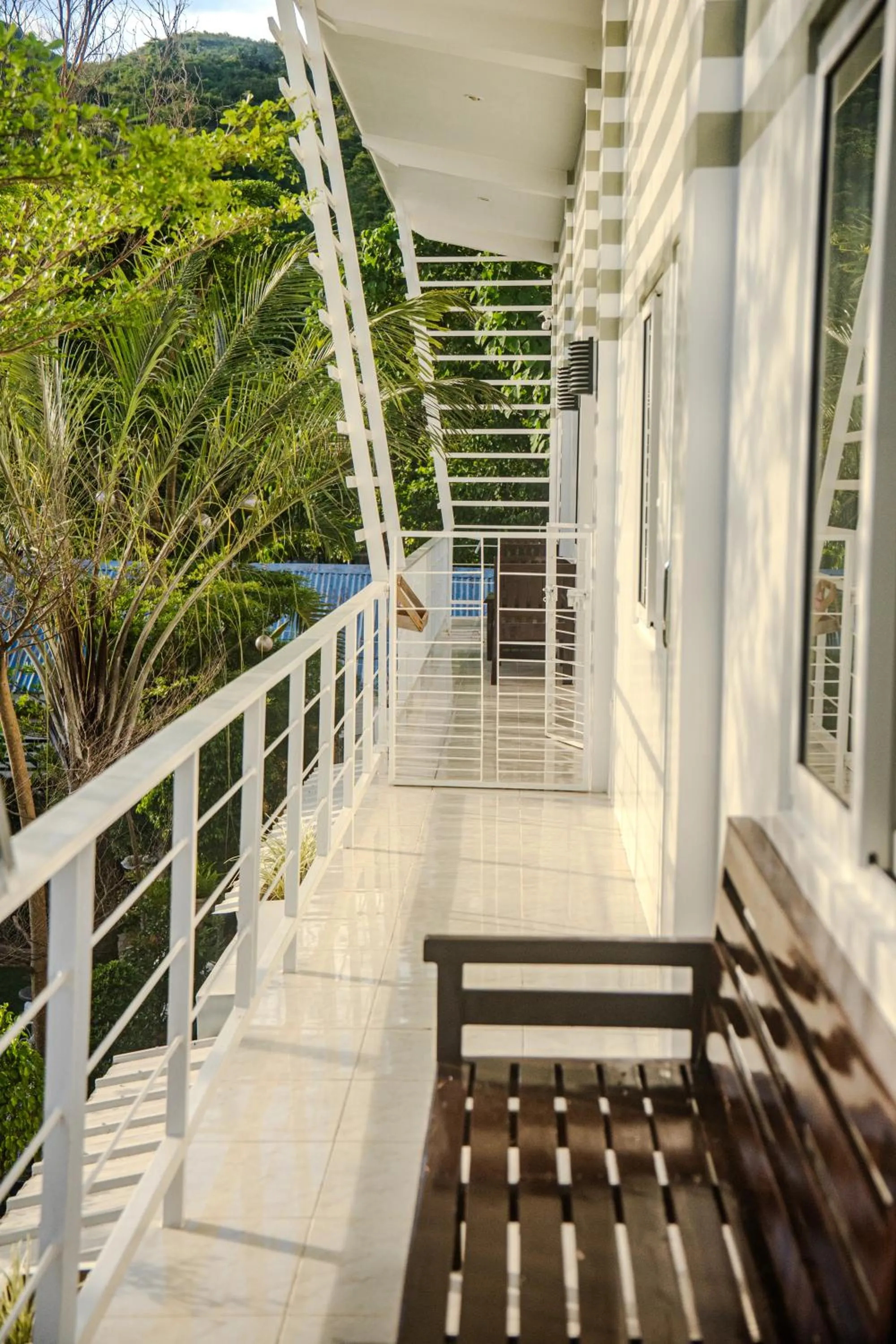 L & M Hearthstones Lodge