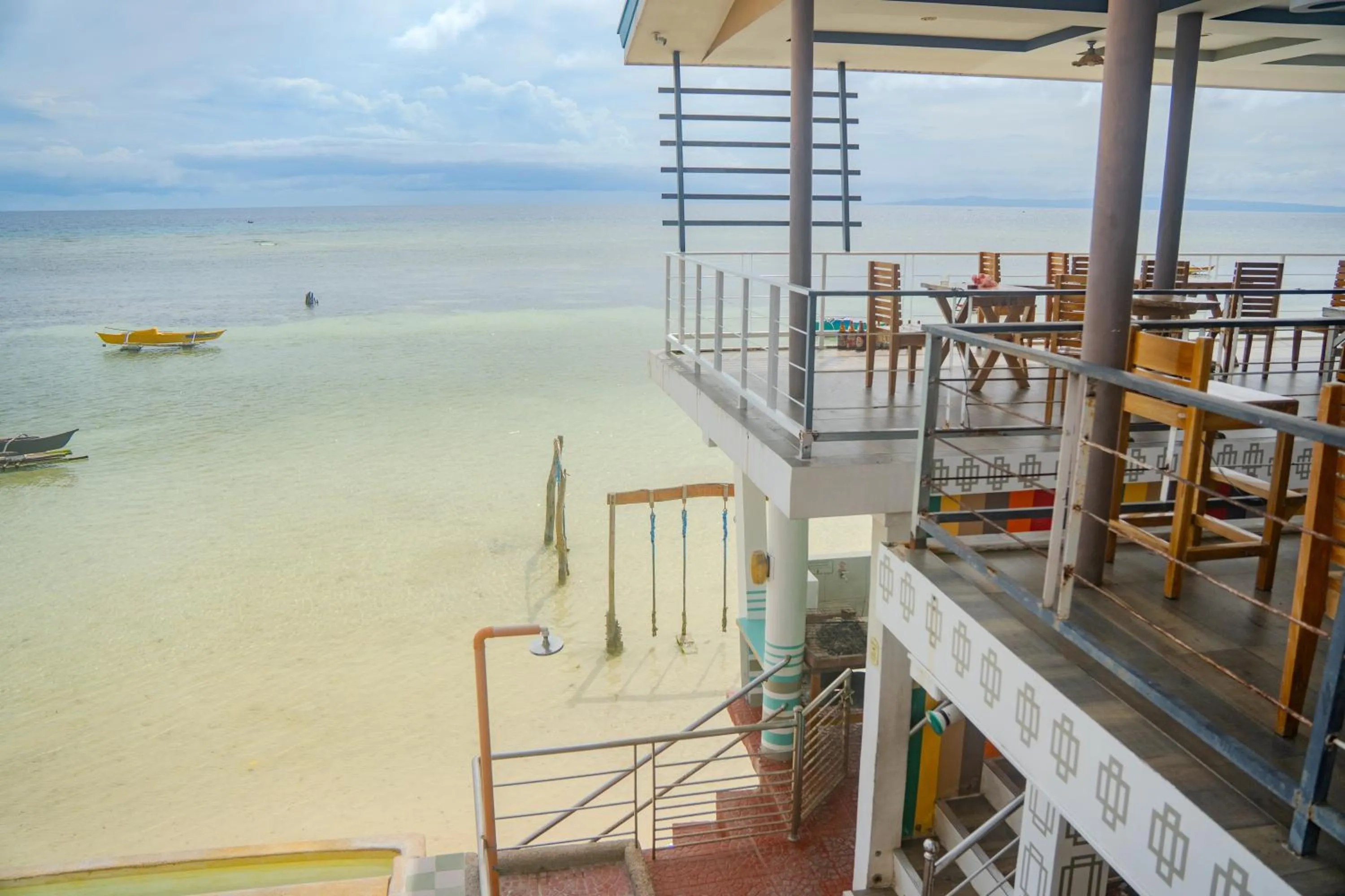 L & M Hearthstones Lodge