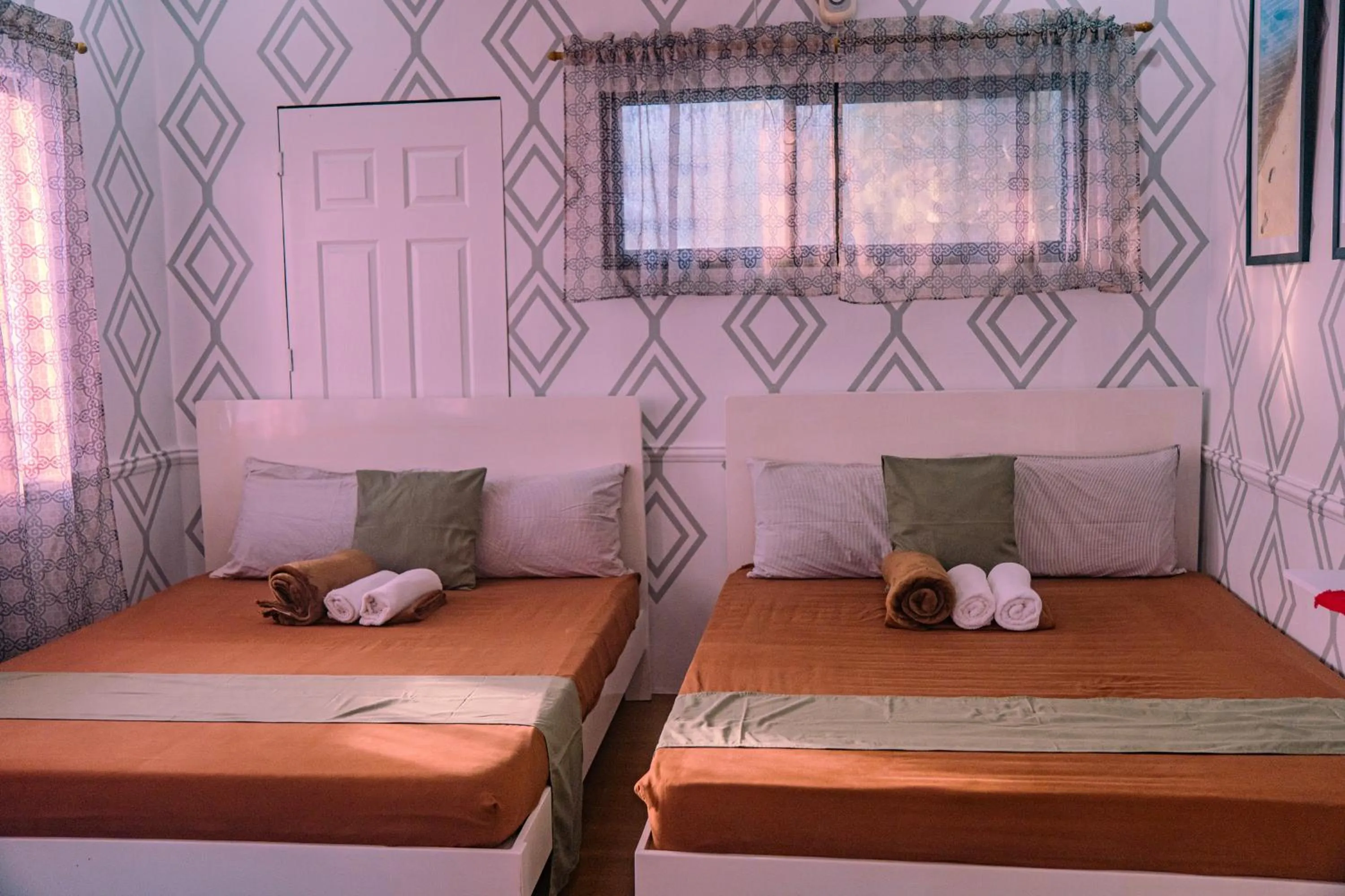 Bed in L & M Hearthstones Lodge