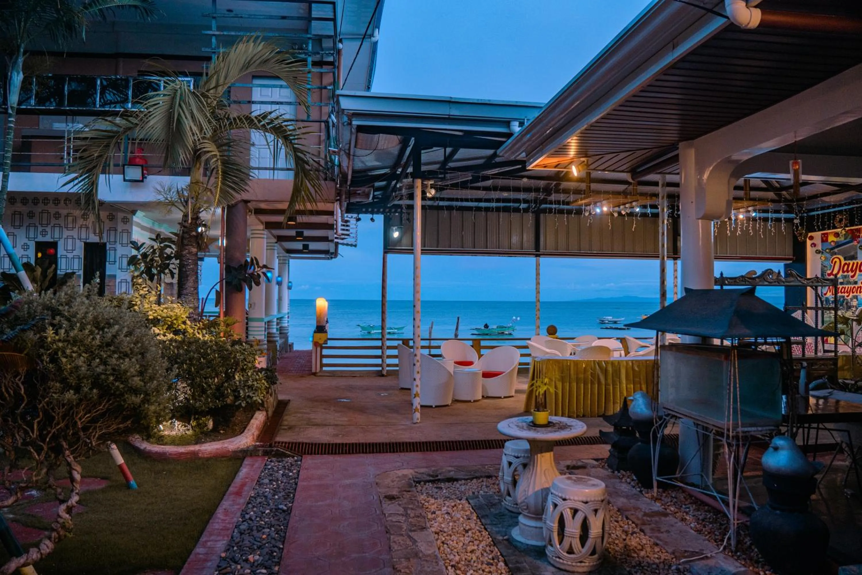 L & M Hearthstones Lodge