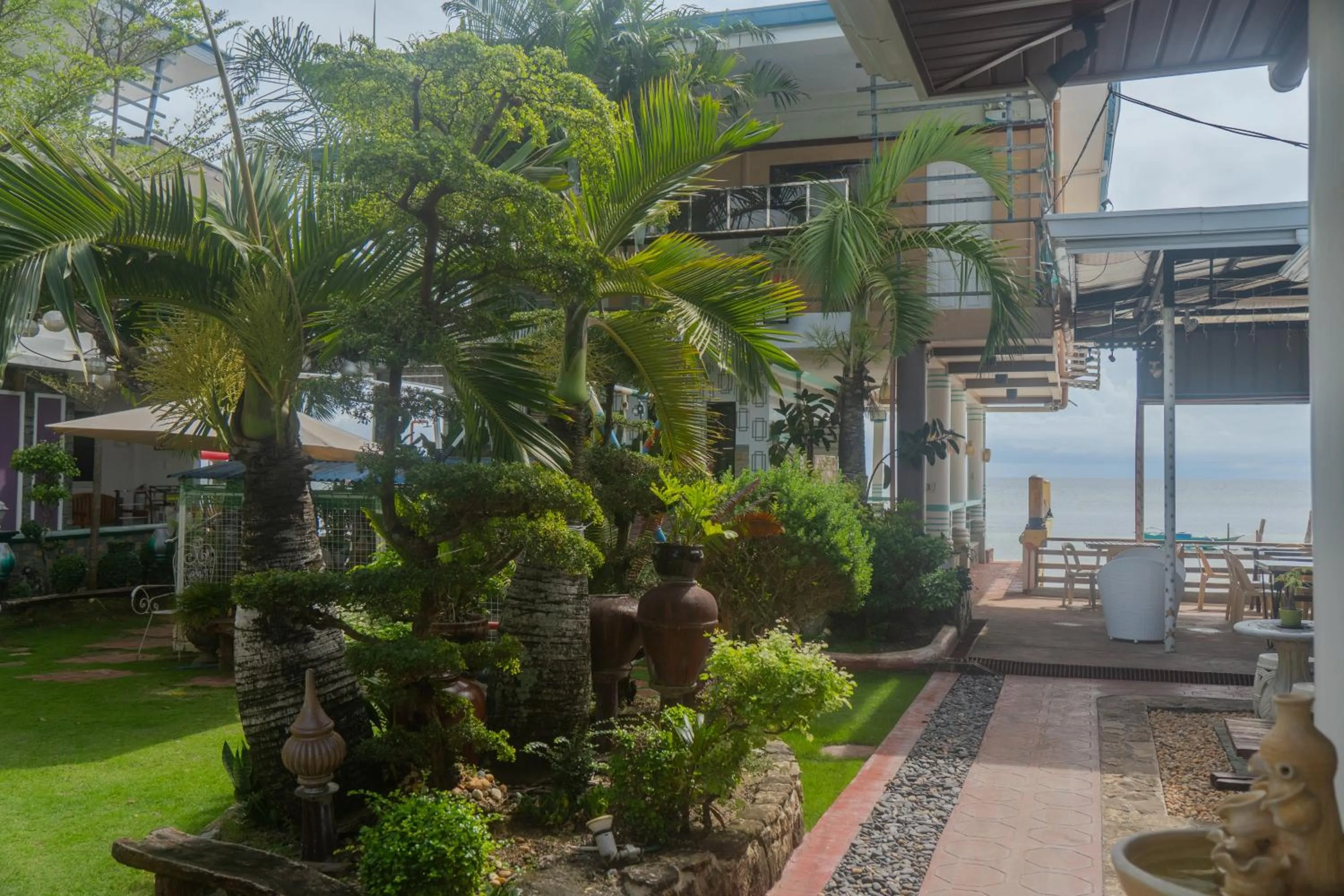 L & M Hearthstones Lodge