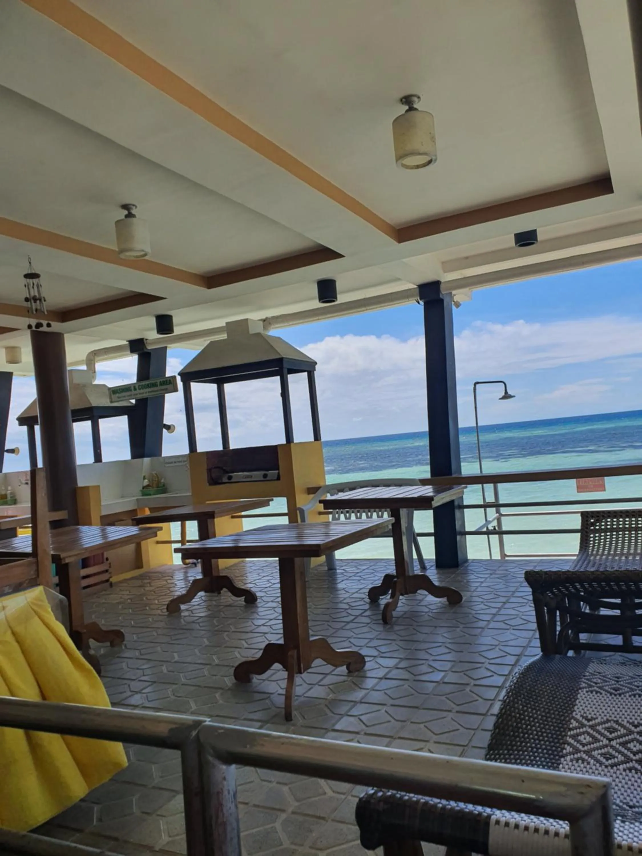 Beach in L & M Hearthstones Lodge