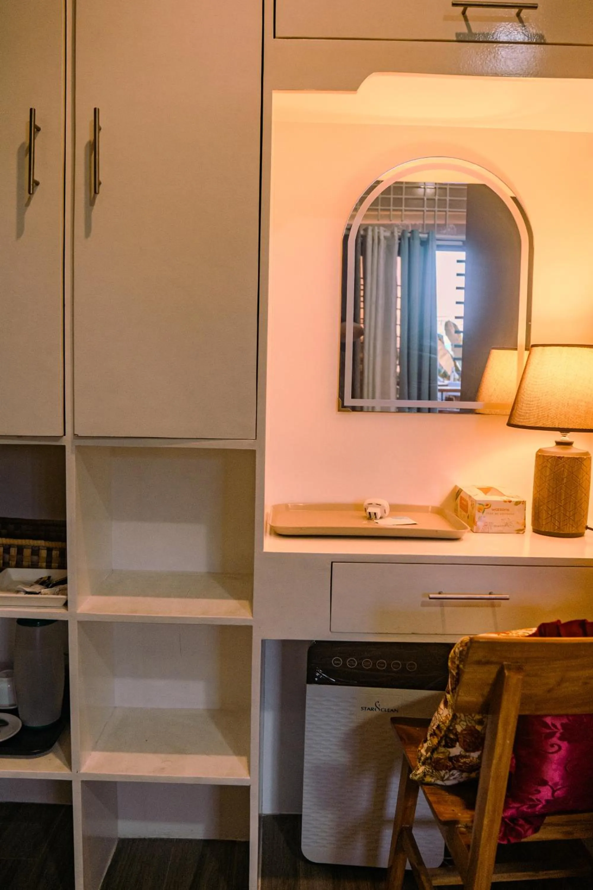 L & M Hearthstones Lodge