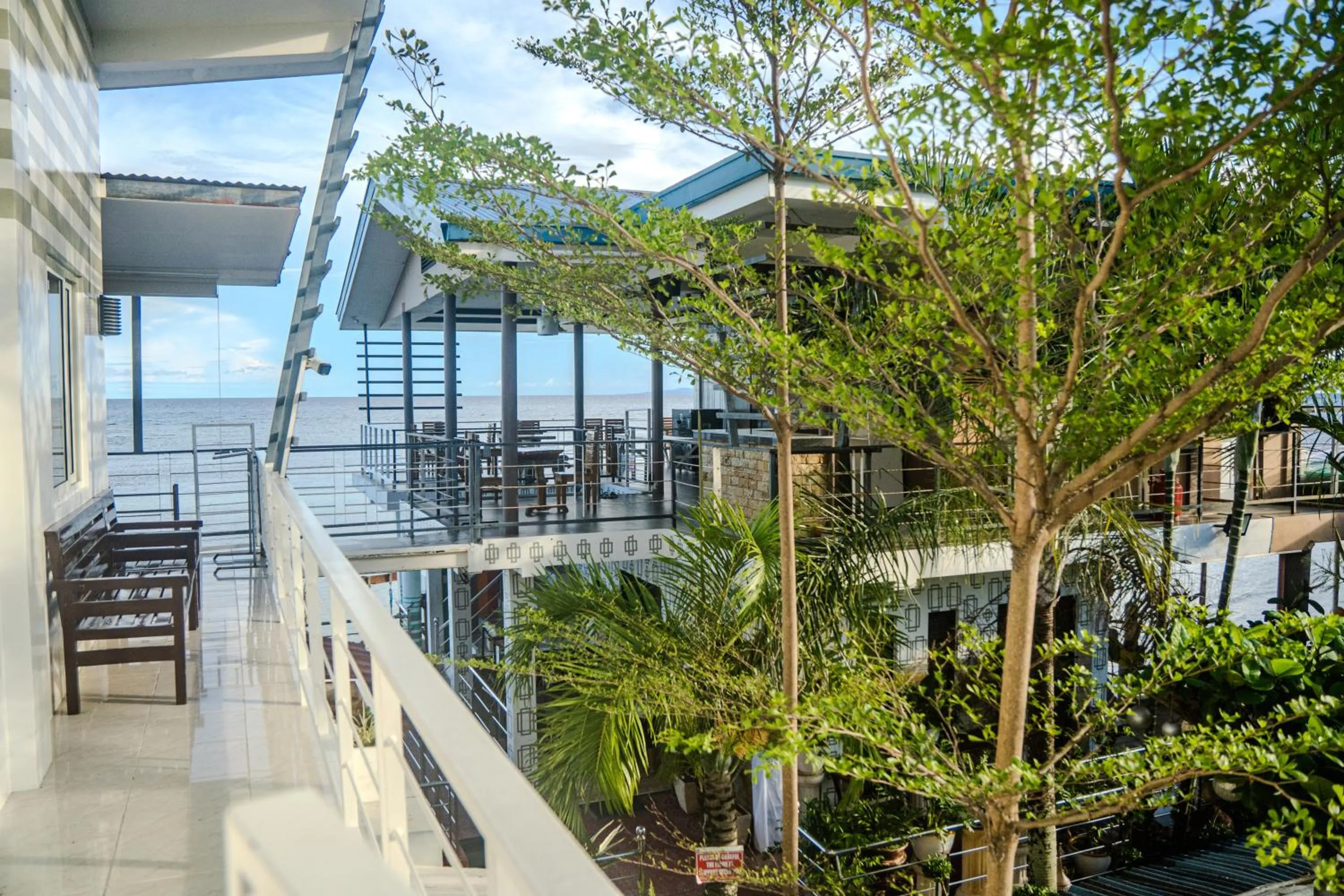 L & M Hearthstones Lodge