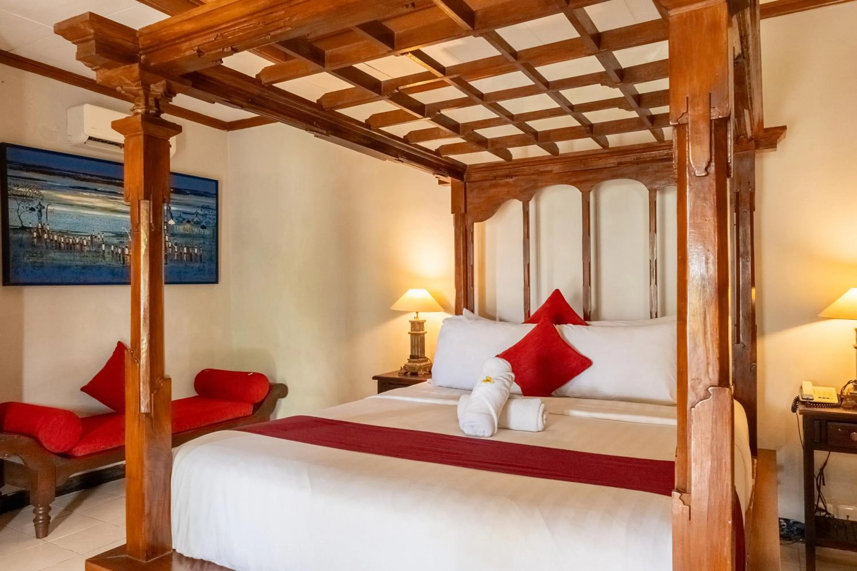 Bed in Bali Taman Beach Resort & Spa Lovina