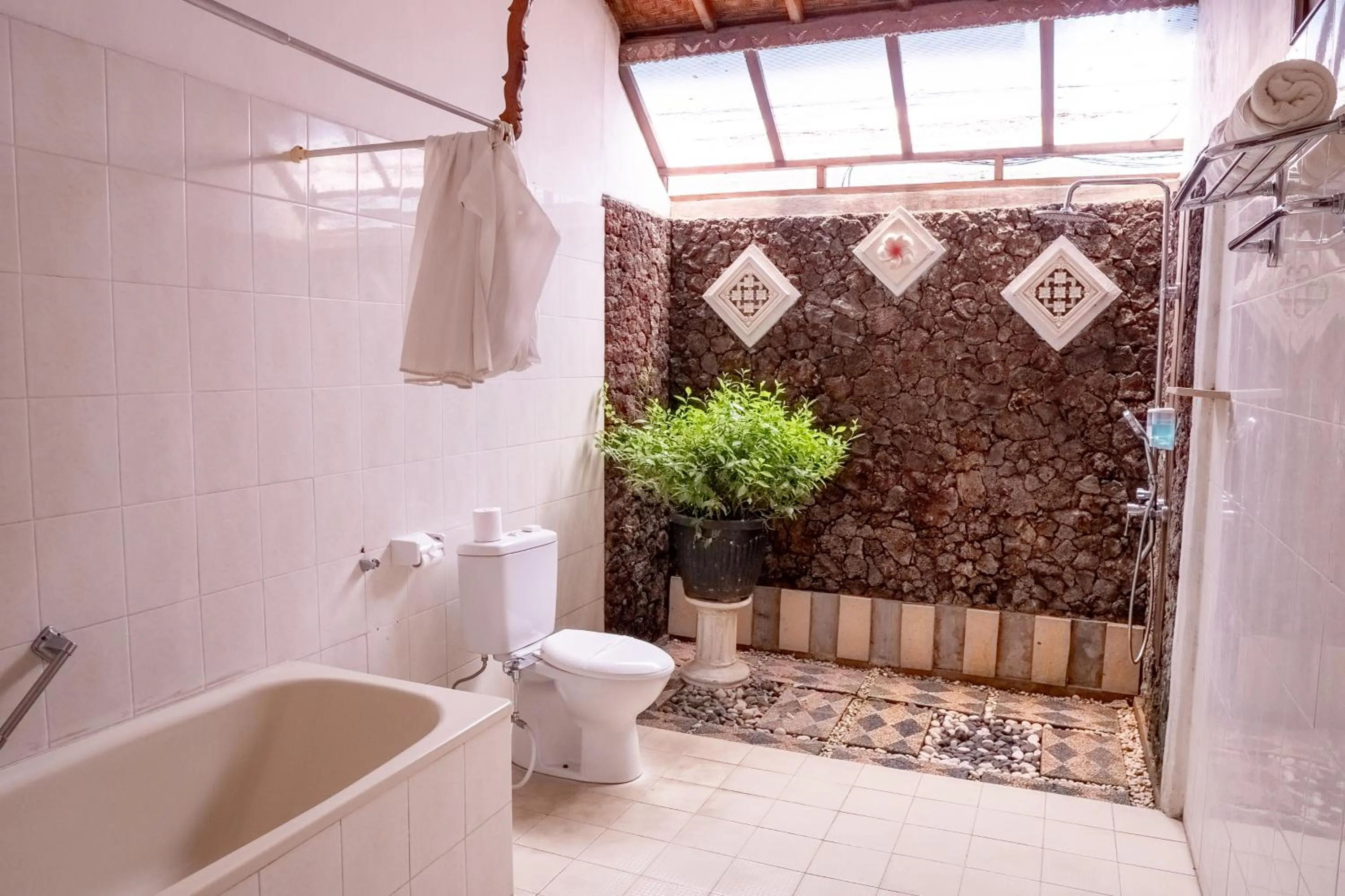 Bali Taman Beach Resort & Spa Lovina