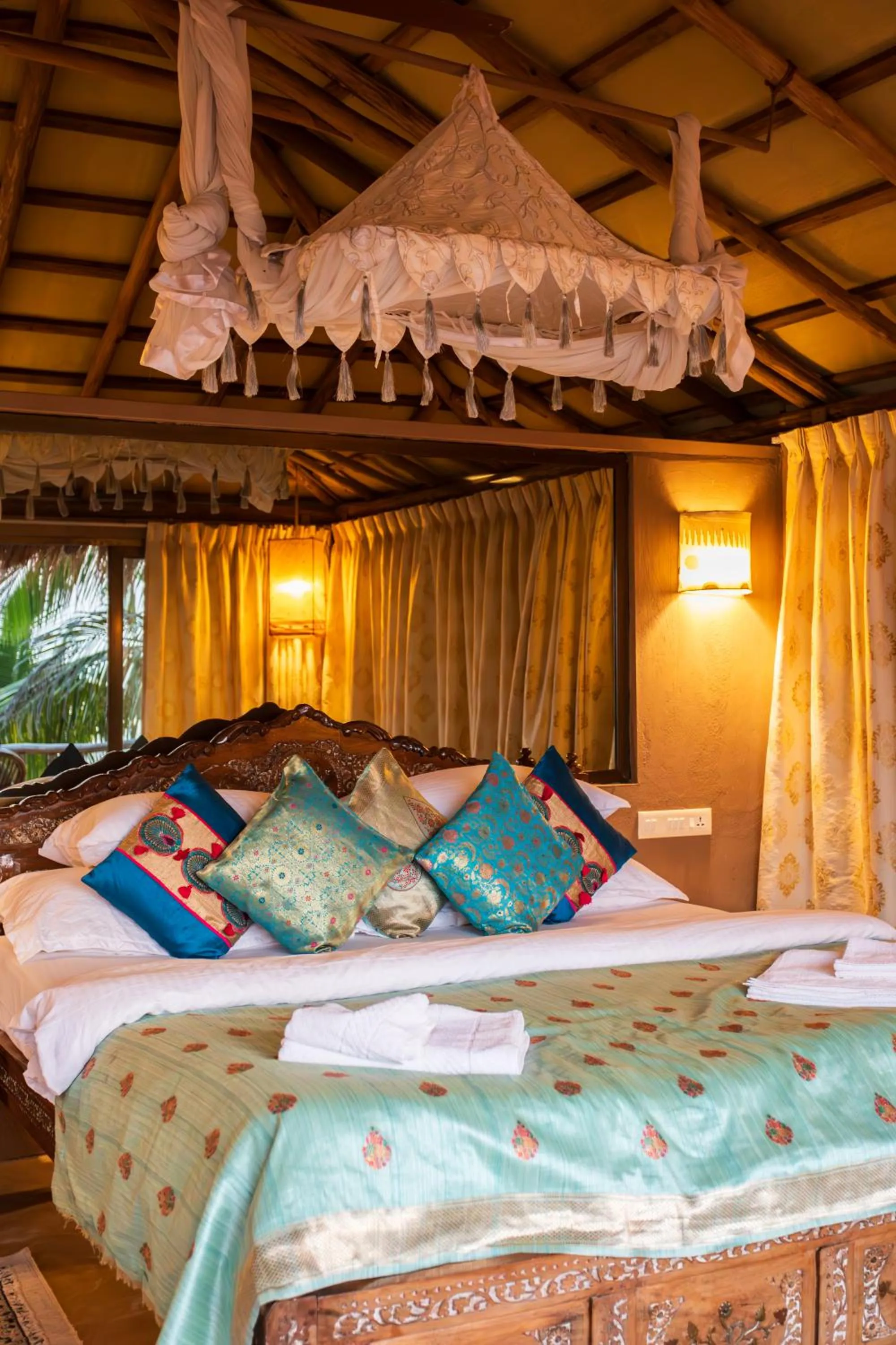 Bedroom, Bed in Dwarka Beach Resort Goa