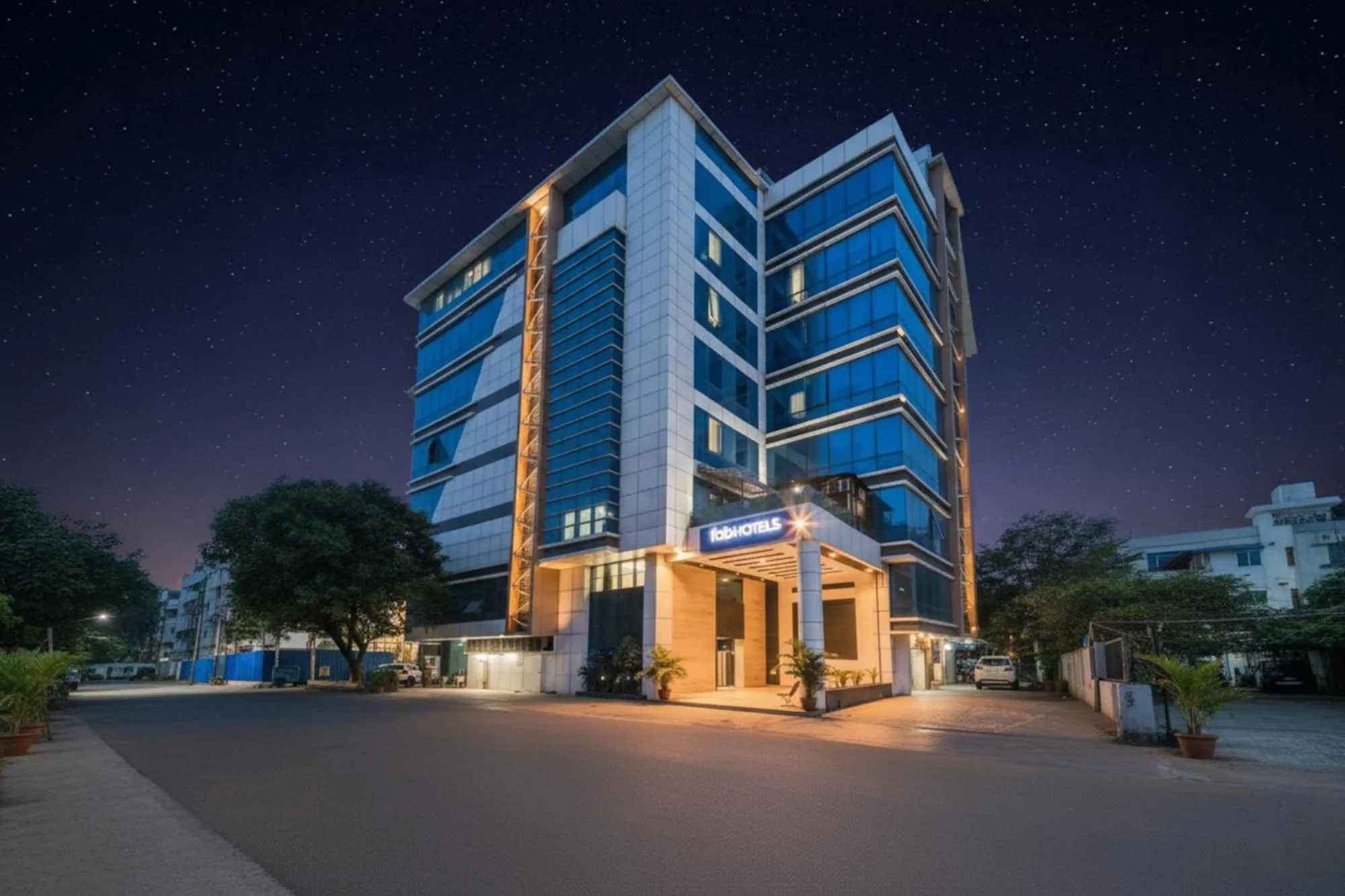 Property building in FabHotel Aksa International - Nr Mumbai International Airport