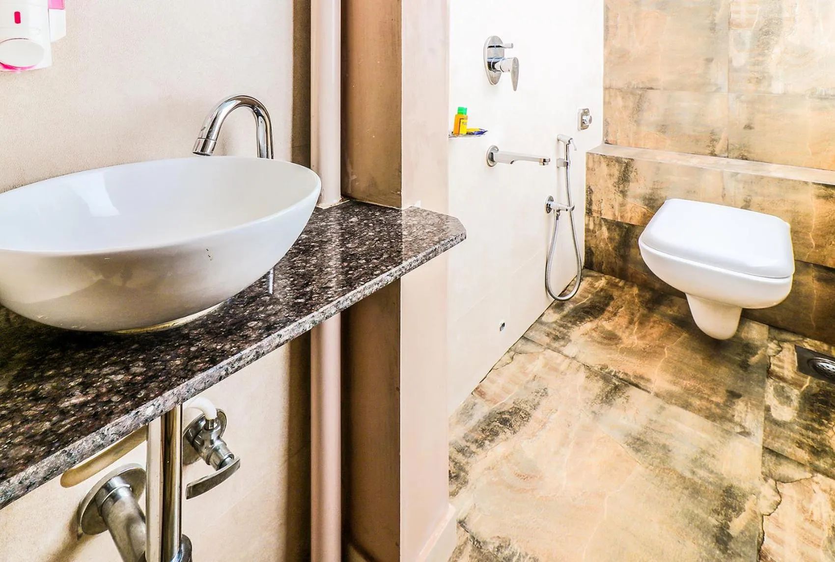 Bathroom in FabHotel Aksa International - Nr Mumbai International Airport