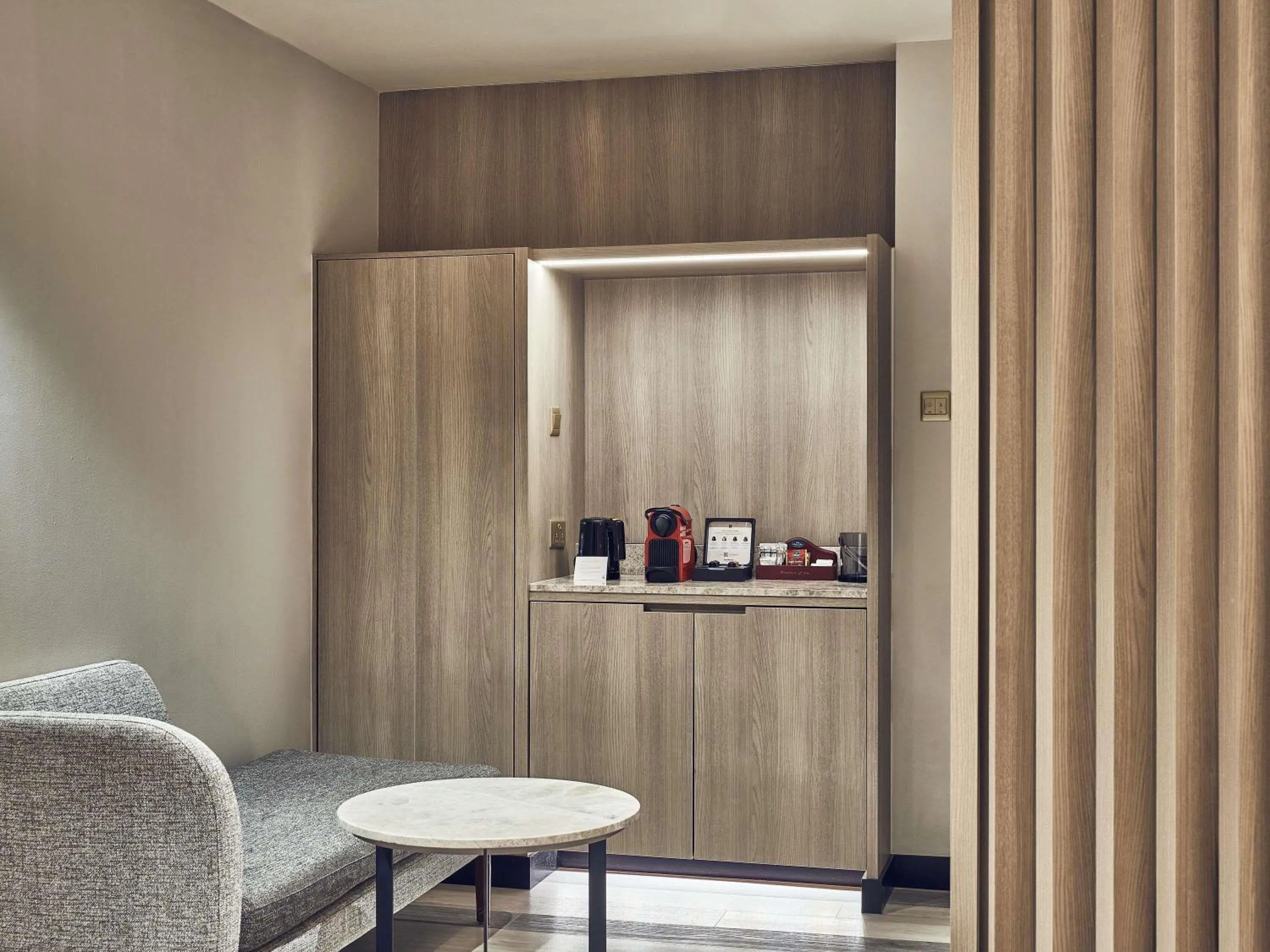 Bedroom in Novotel Singapore on Kitchener