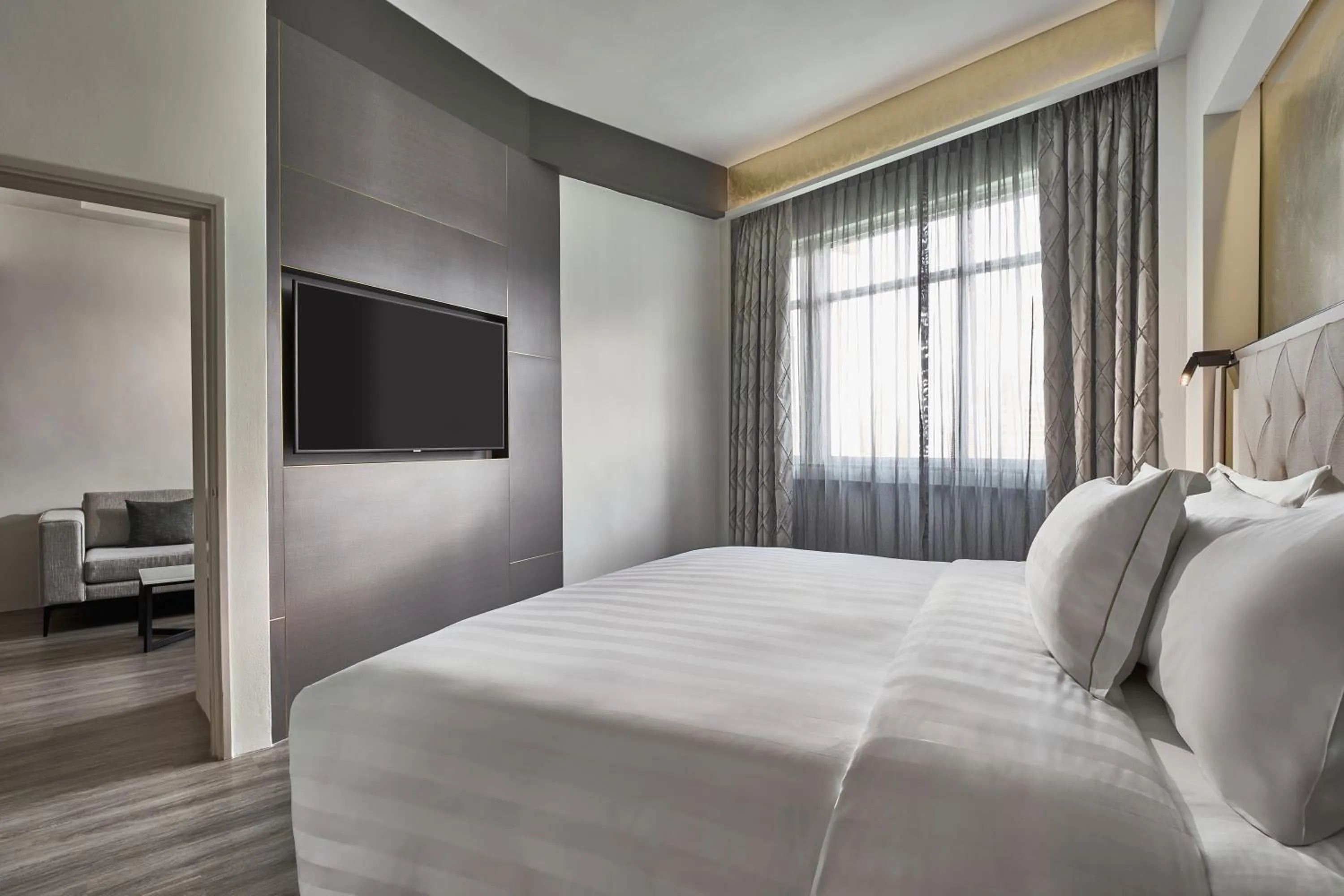 Bedroom, Bed in Novotel Singapore on Kitchener