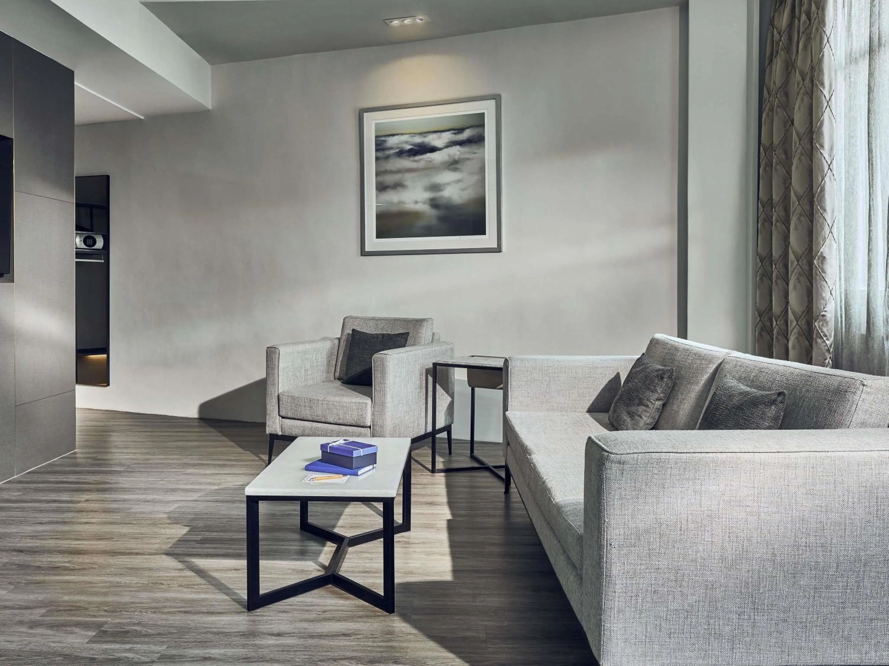 Bedroom in Novotel Singapore on Kitchener