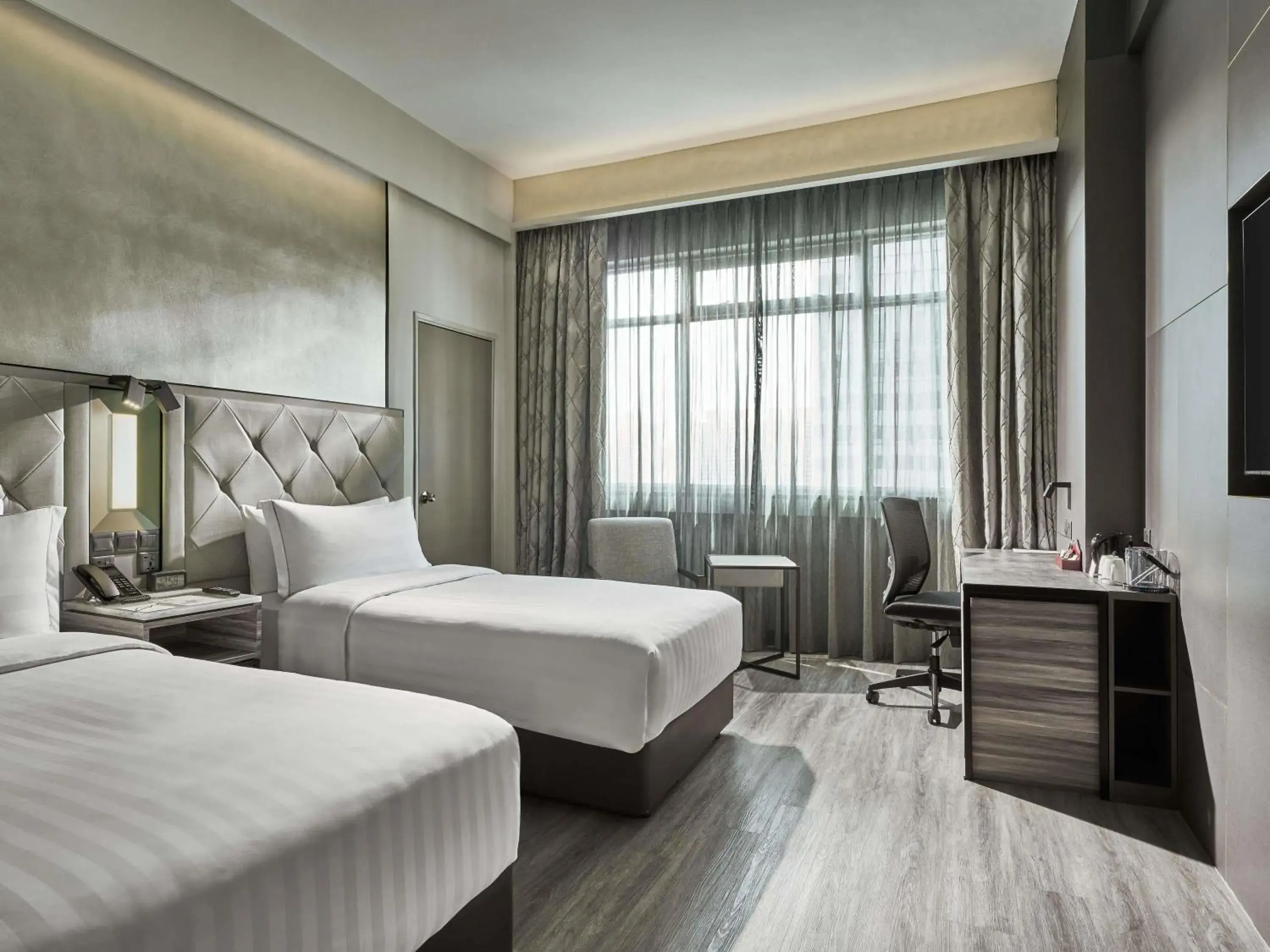 Deluxe Room, 2 Single Beds in Novotel Singapore on Kitchener Deluxe Room, 2 Single Beds in Novotel Singapore on Kitchener