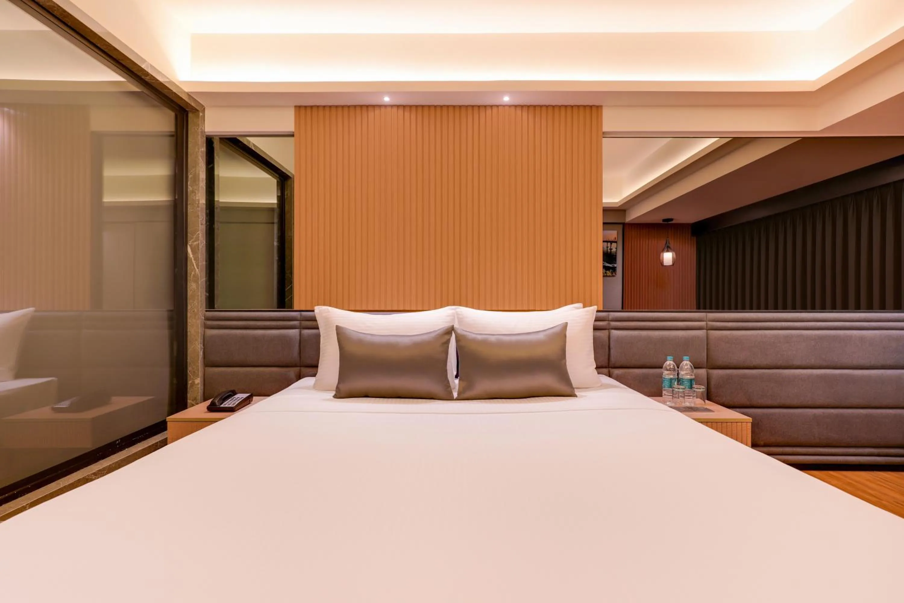 Bed in Lemon Tree Premier, Malad, Mumbai