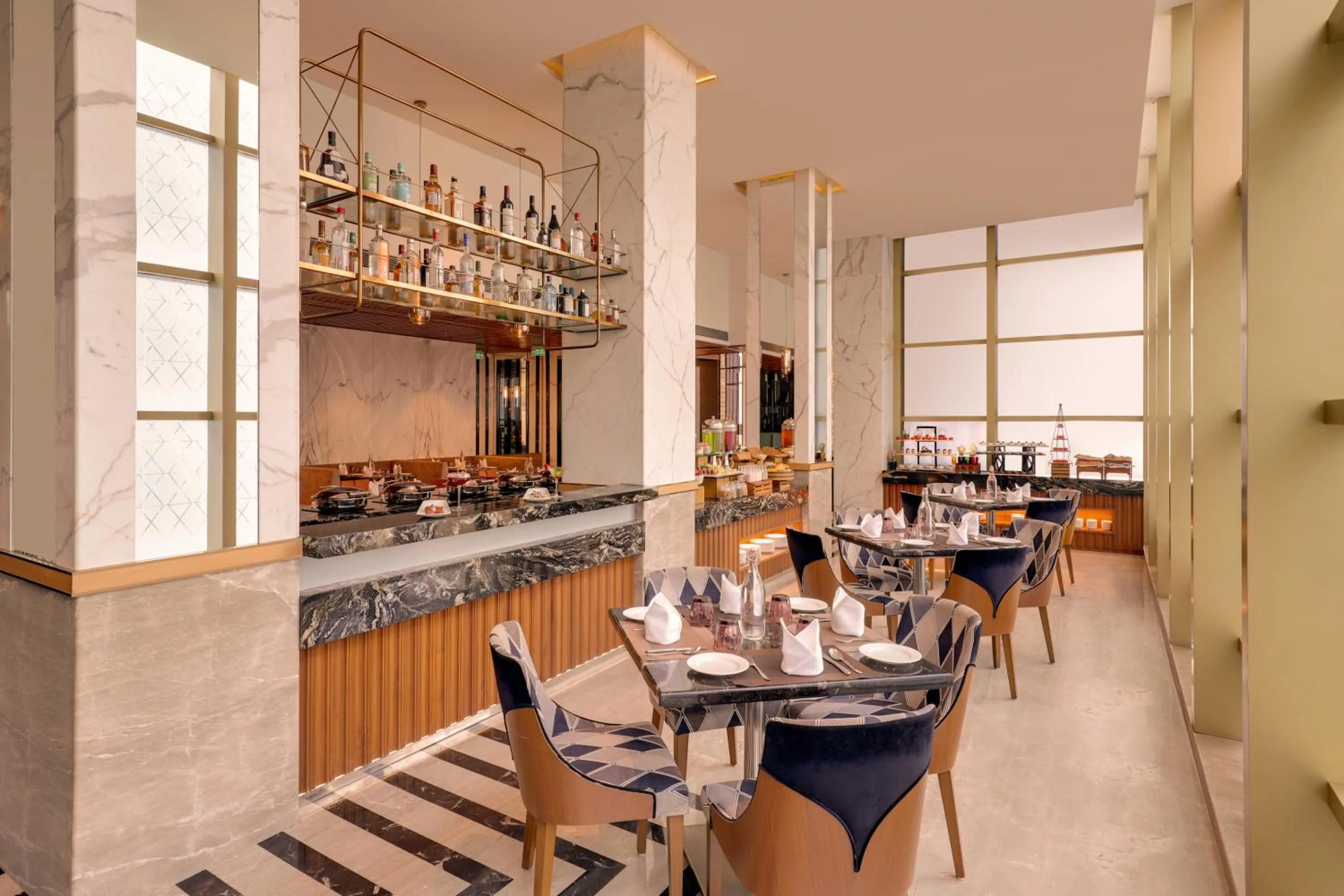 Restaurant/places to eat in Lemon Tree Premier, Malad, Mumbai