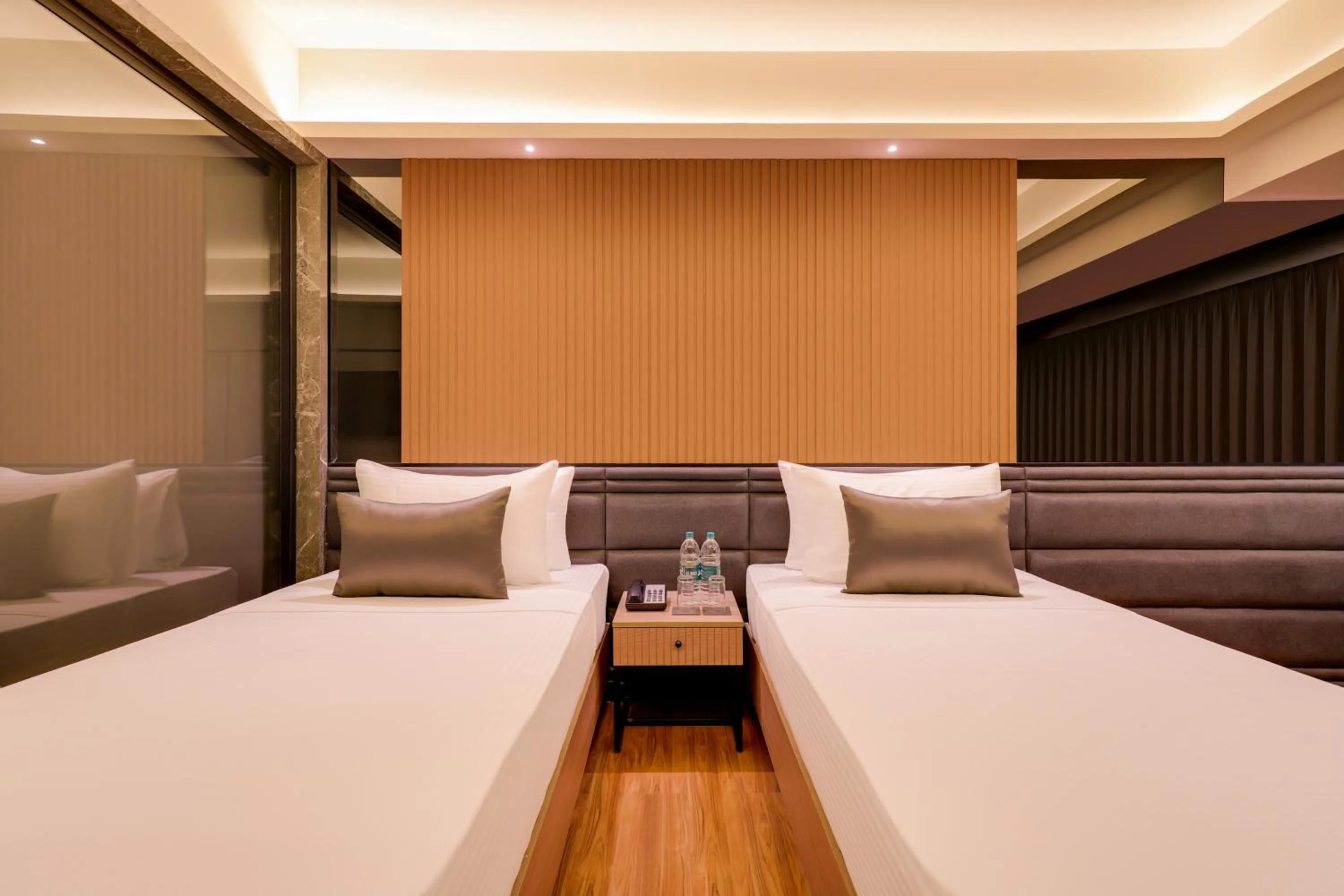 Bedroom, Bed in Lemon Tree Premier, Malad, Mumbai