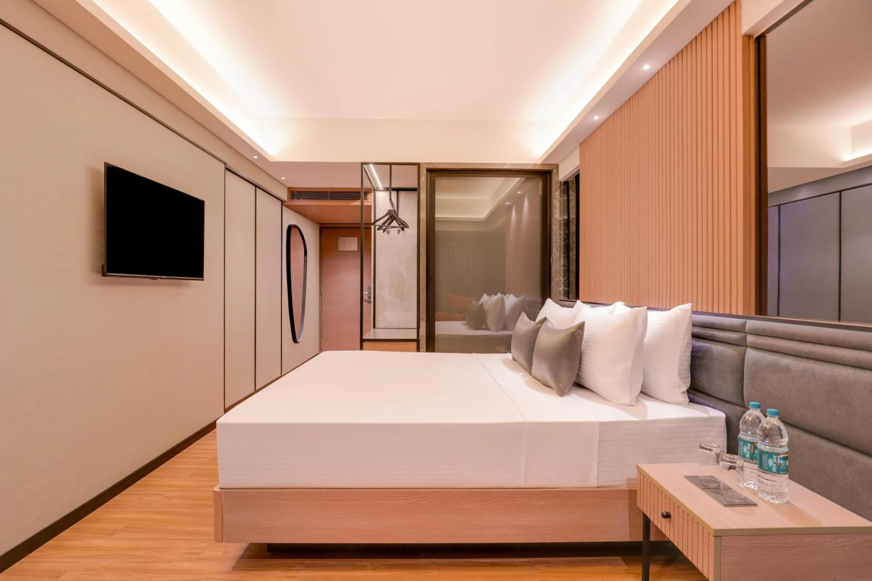 Bed in Lemon Tree Premier, Malad, Mumbai