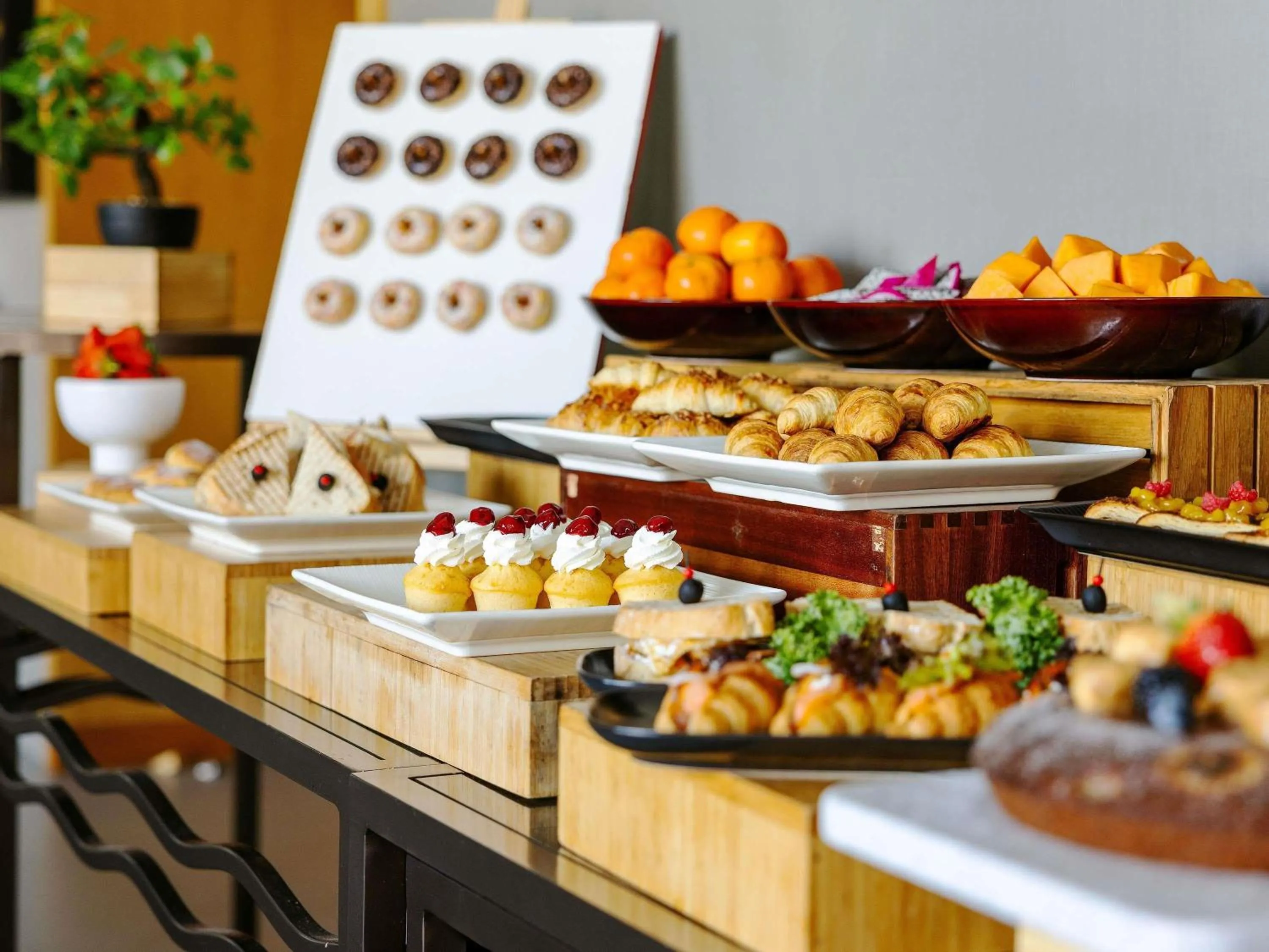 Meeting/conference room in Novotel Muscat Airport