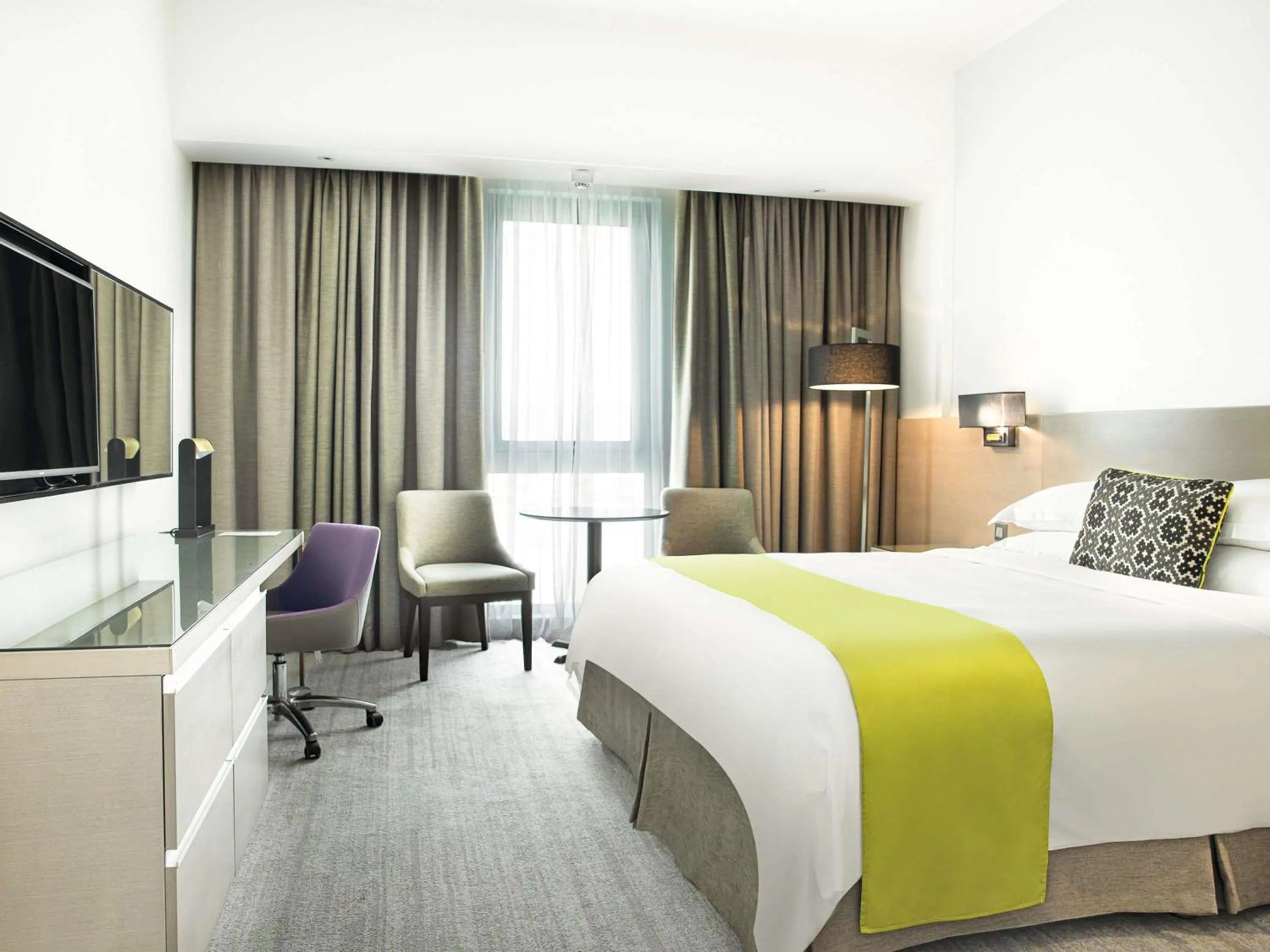 Bedroom, Bed in Novotel Muscat Airport
