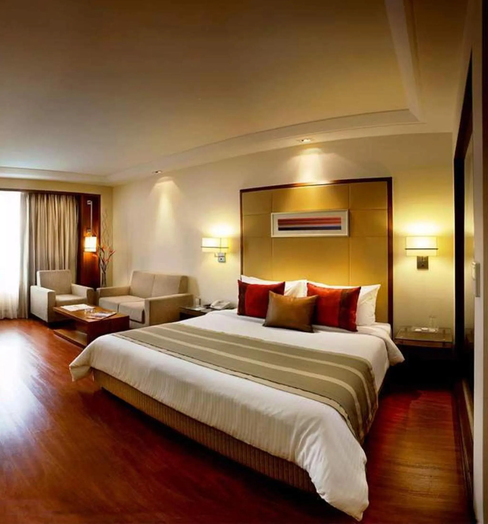 Photo of the whole room, Bed in Park Inn Gurgaon